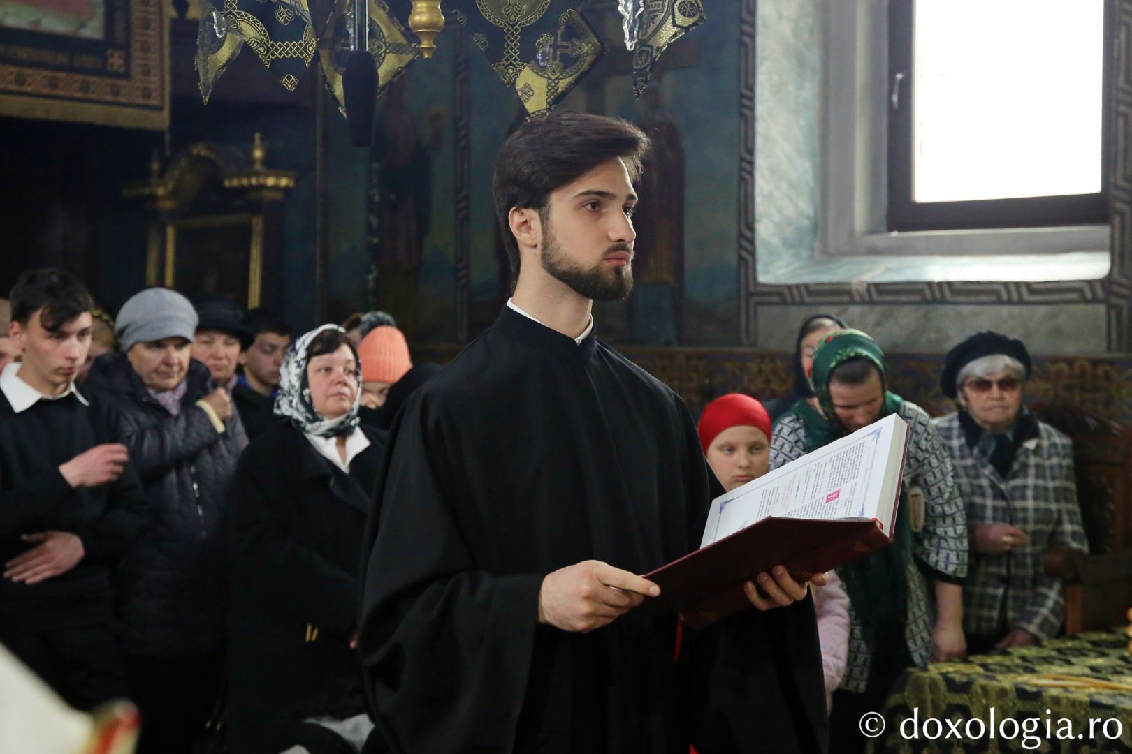 Slujbă arhierească în Duminica a V-a din Postul Mare, la biserica ctitorită de scriitorul Costache Negruzzi