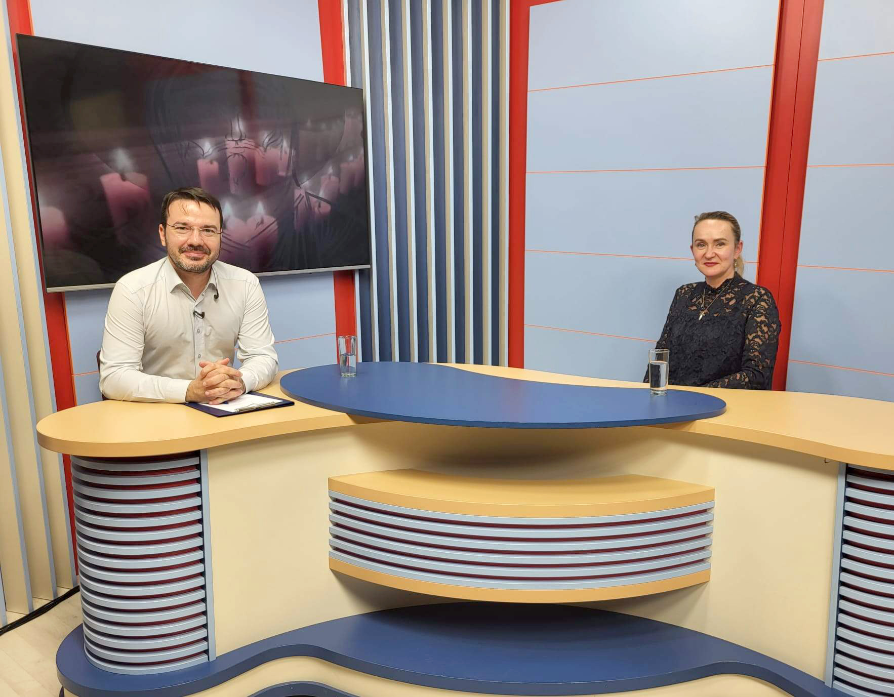 (Video) Dirijoarea Consuela Radu-Ţaga despre Corul „Gavriil Musicescu” – 70 de ani de la înfiinţare (Video) Dirijoarea Consuela Radu-Ţaga despre Corul „Gavriil Musicescu” – 70 de ani de la înfiinţare