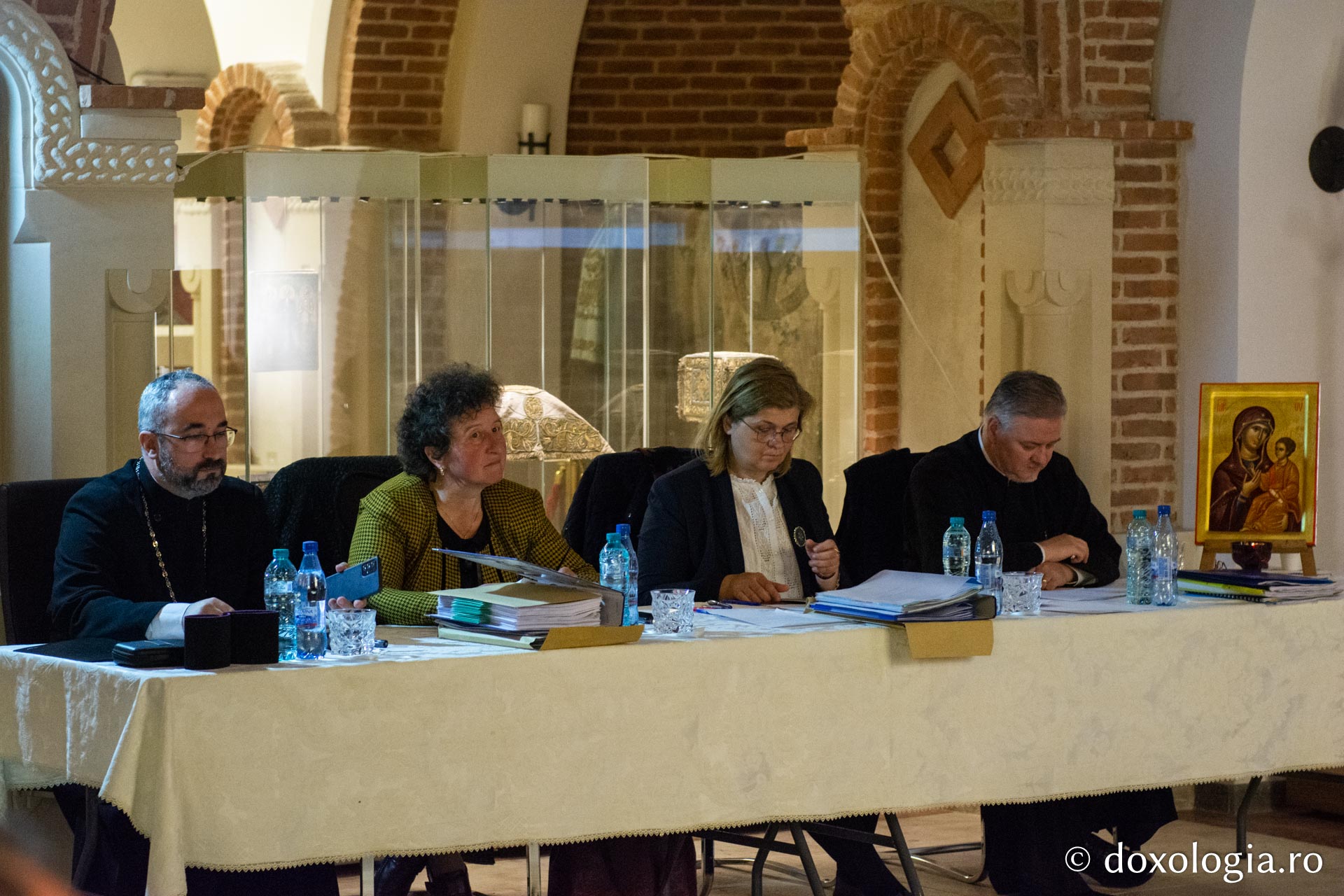 La Iași a avut loc etapa eparhială a Concursului catehetic: „Tinerii şi vârstnicii să laude numele Domnului”