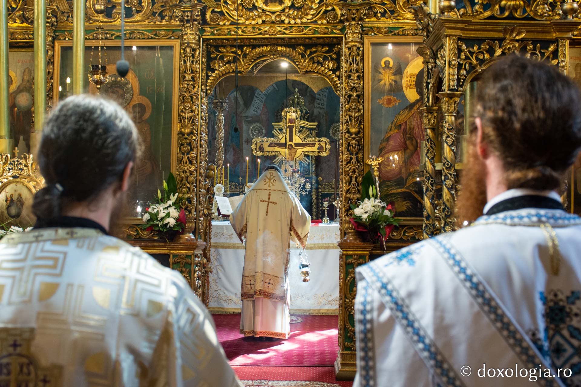 Foto: Mihail Vrăjitoru Slujire arhierească la hramul Mănăstirii Golia