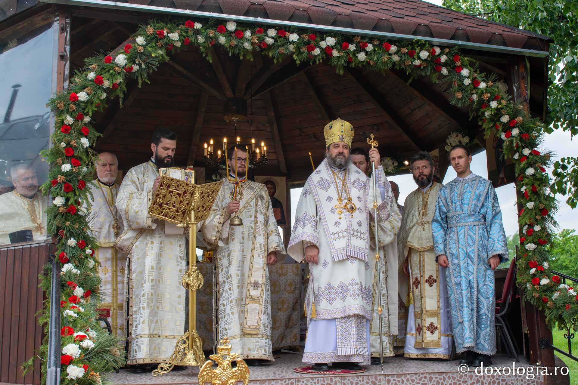 Biserica Parohiei Țibana a fost resfințită