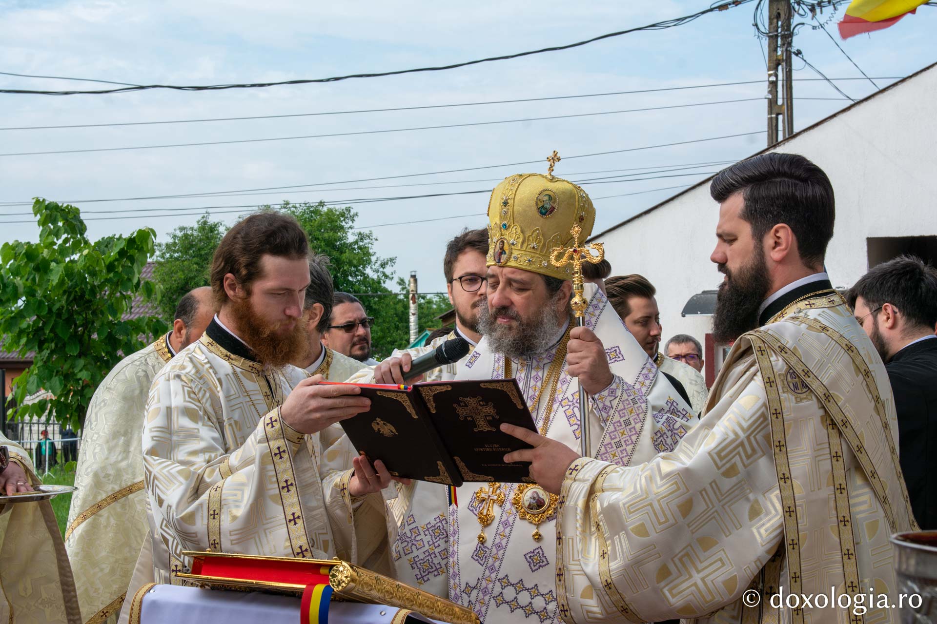 Biserica Parohiei Țibana a fost resfințită