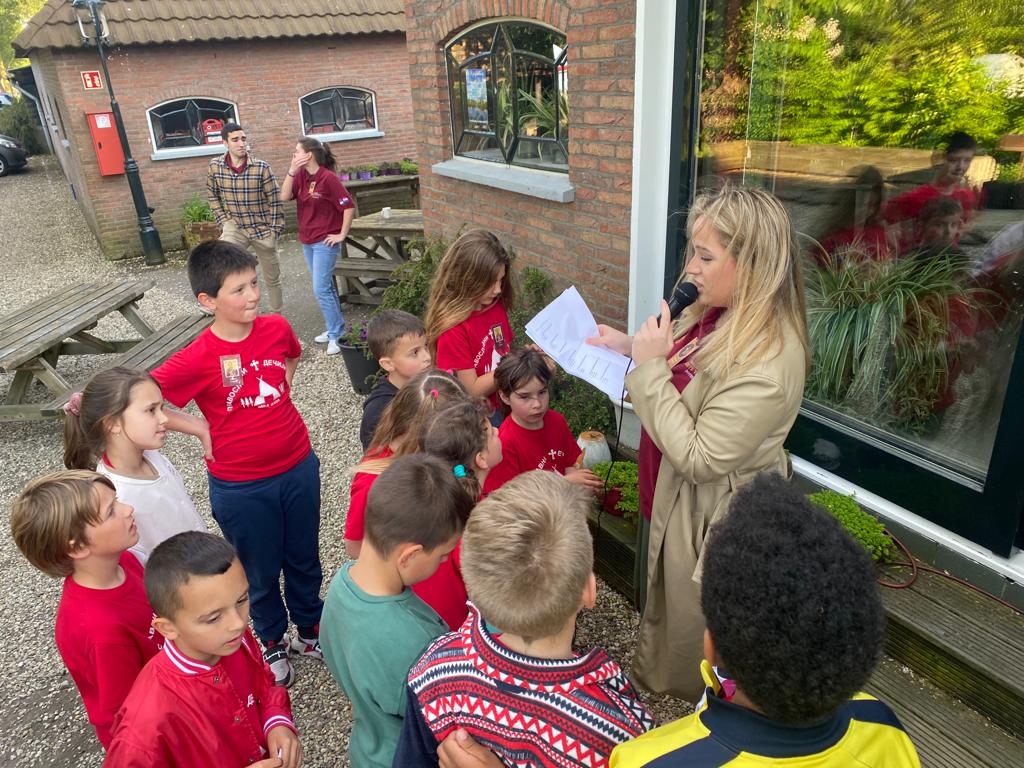 Cu Hristos în Rotterdam: Rugăciune, cafea și împreună-lucrare alături de tinerii sârbi din Olanda