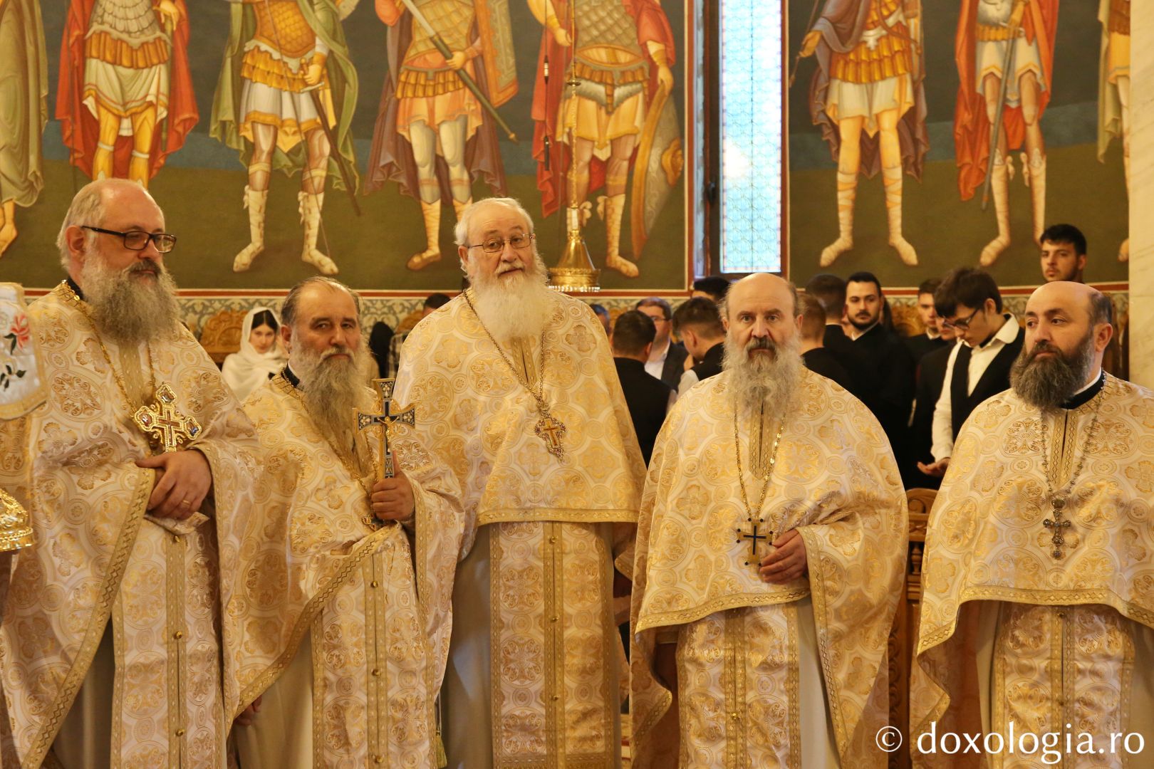 Aniversare la Seminarul Teologic „Veniamin Costachi”: Părintele profesor Ioan Mihoc a împlinit 70 de ani