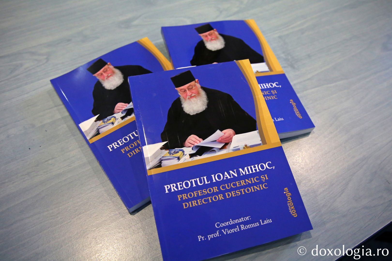 Aniversare la Seminarul Teologic „Veniamin Costachi”: Părintele profesor Ioan Mihoc a împlinit 70 de ani