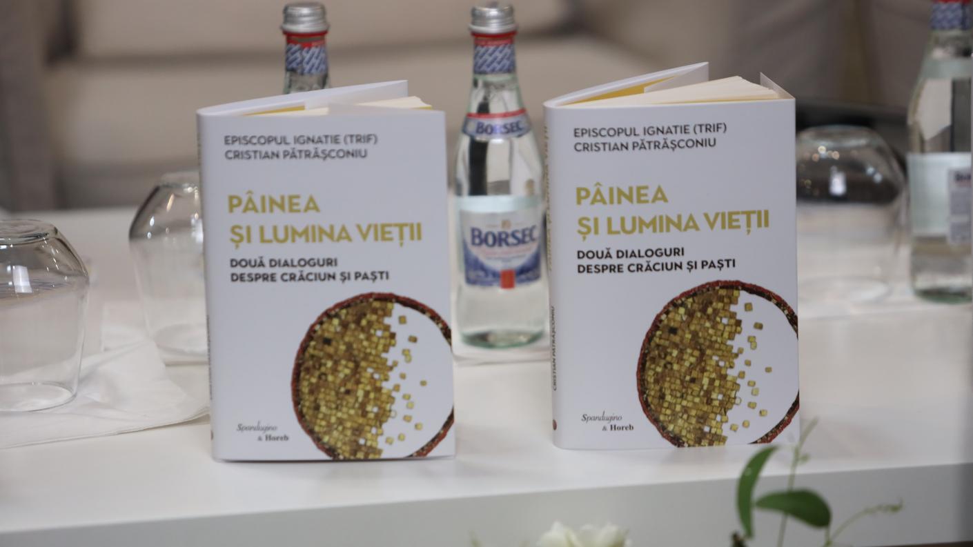 „Pâinea și Lumina Vieții. Două dialoguri despre Crăciun și Paști” a fost lansată duminică, în cadrul Salonului Internațional de Carte Bookfest 2023