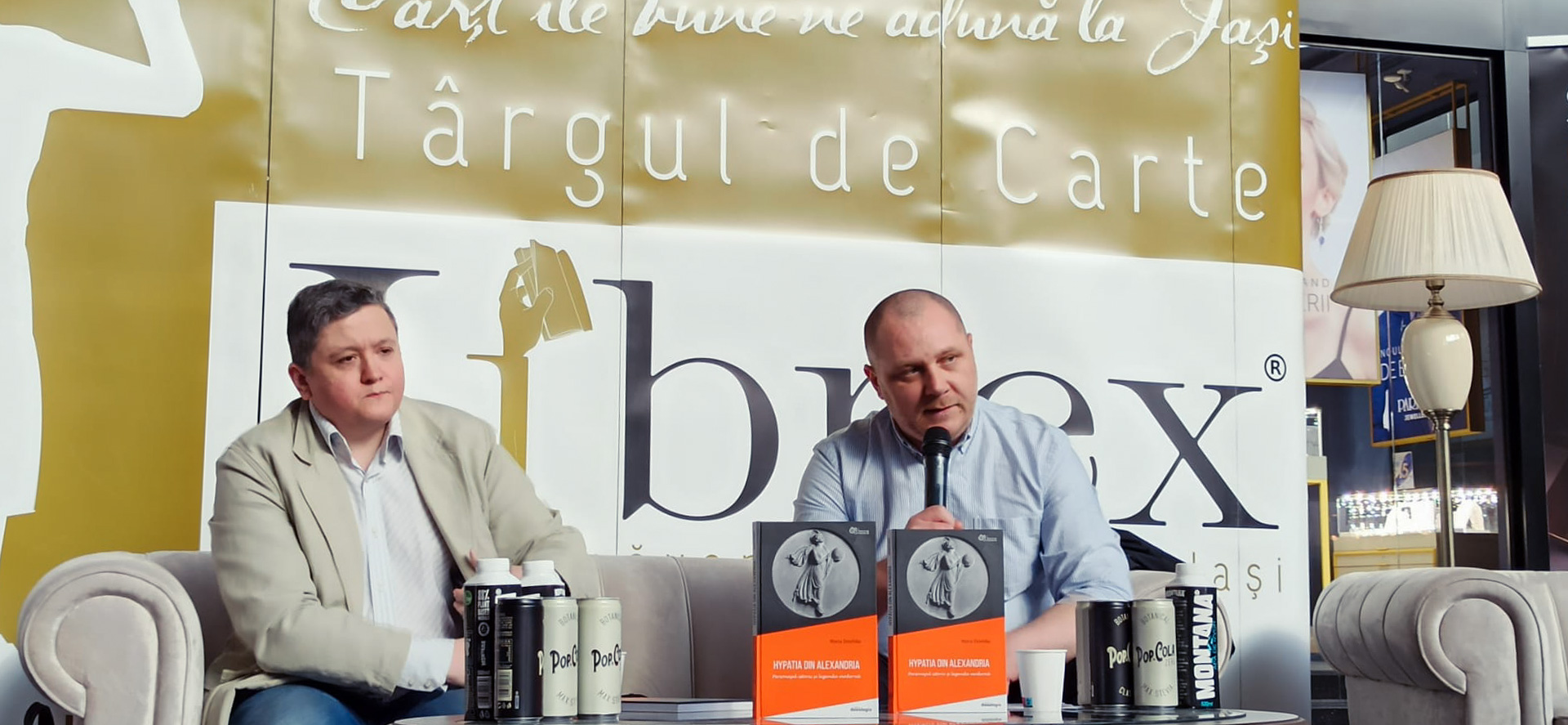 Miercuri seară, în Atrium Palas Mall Iași, a avut loc lansarea volumului „Hypatia din Alexandria. Personajul istoric și legenda”