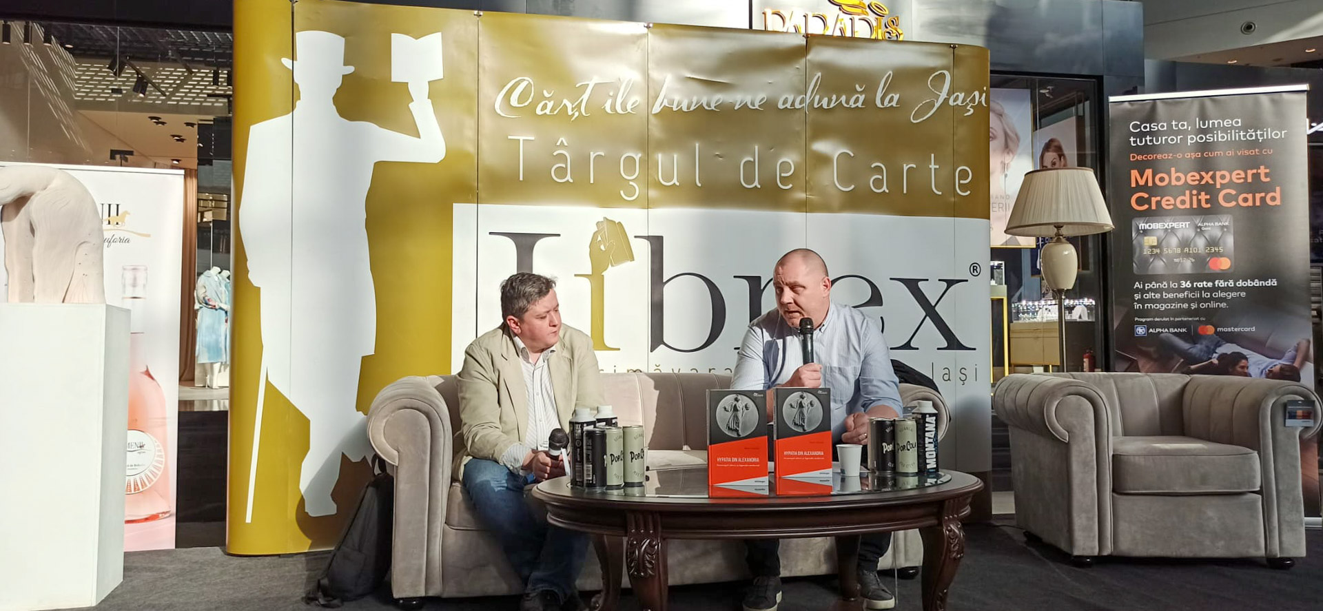 Miercuri seară, în Atrium Palas Mall Iași, a avut loc lansarea volumului „Hypatia din Alexandria. Personajul istoric și legenda”