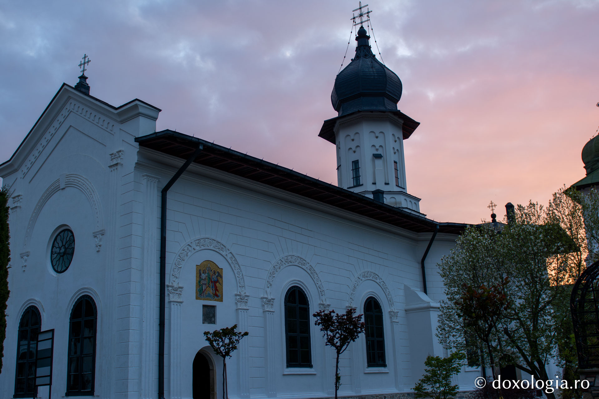 Mitropolitul Irineu Mihălcescu a fost comemorat la Mănăstirea Agapia