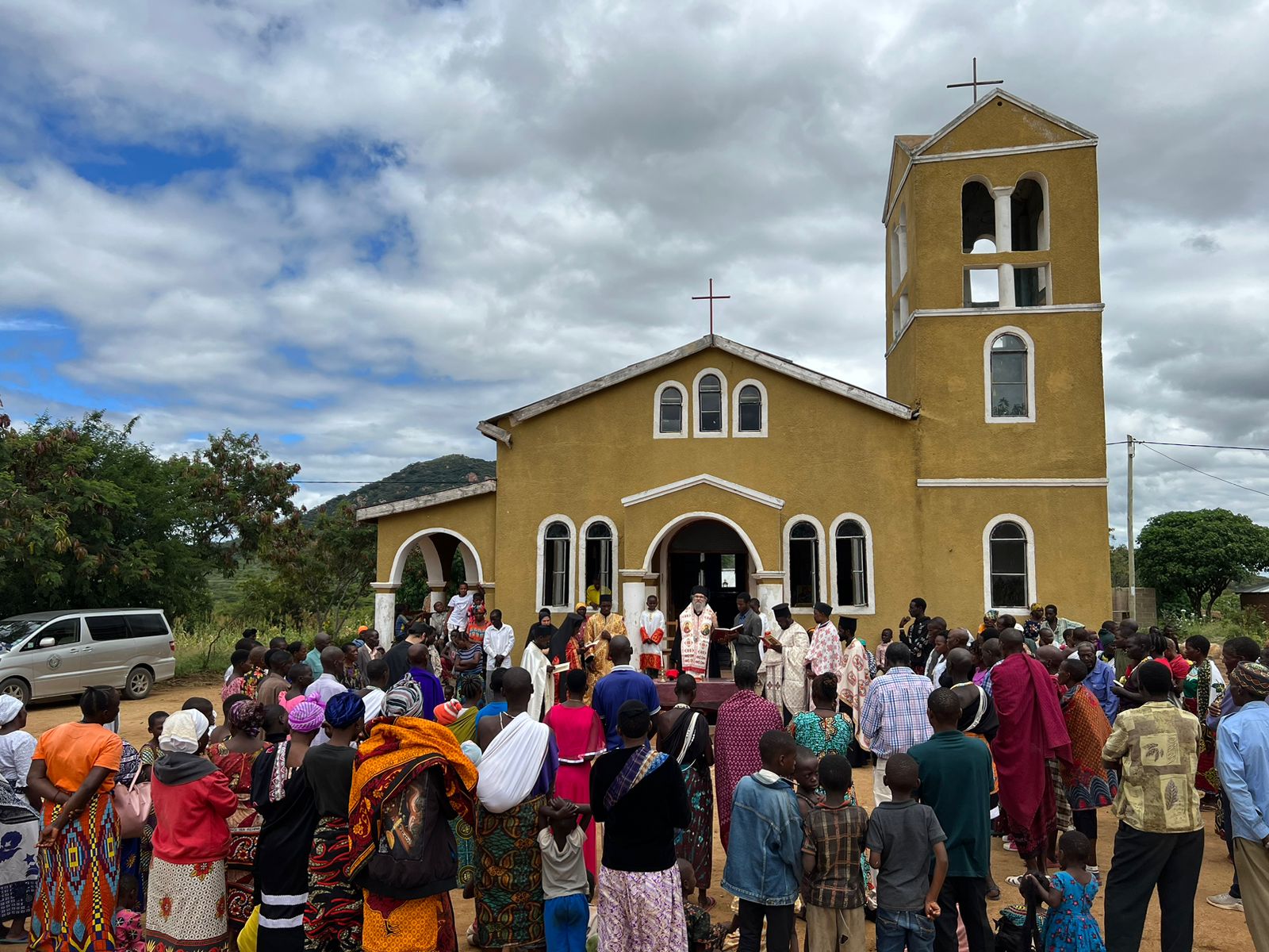 Taina cununiei pentru 21 de familii ortodoxe
