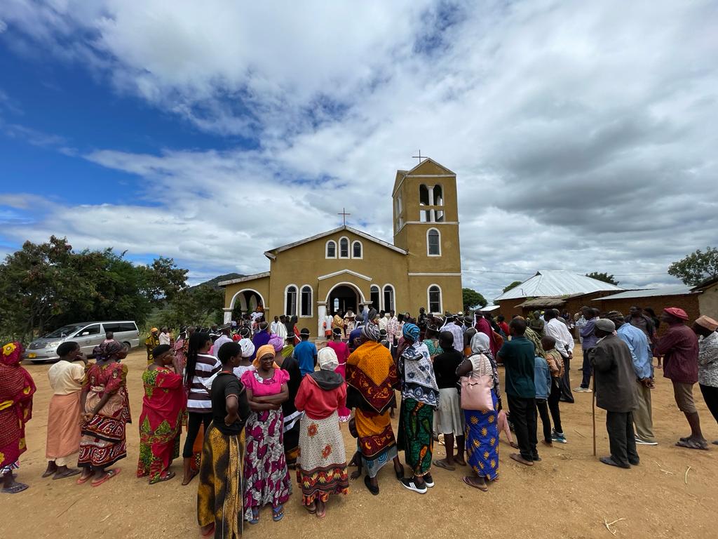 Taina cununiei pentru 21 de familii ortodoxe