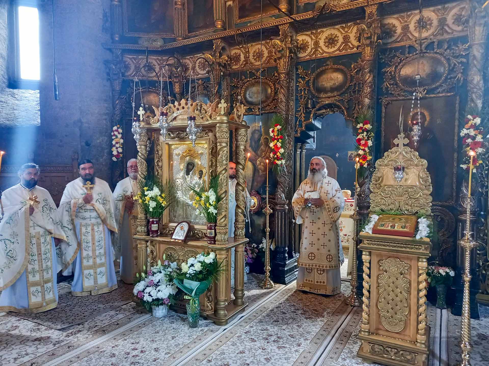 PS Antonie a slujit la Mănăstirea Galata