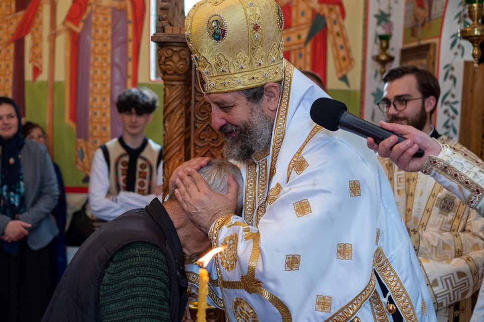 Pictura Bisericii din Zvarici a fost binecuvântată de PS Nichifor Botoșăneanul