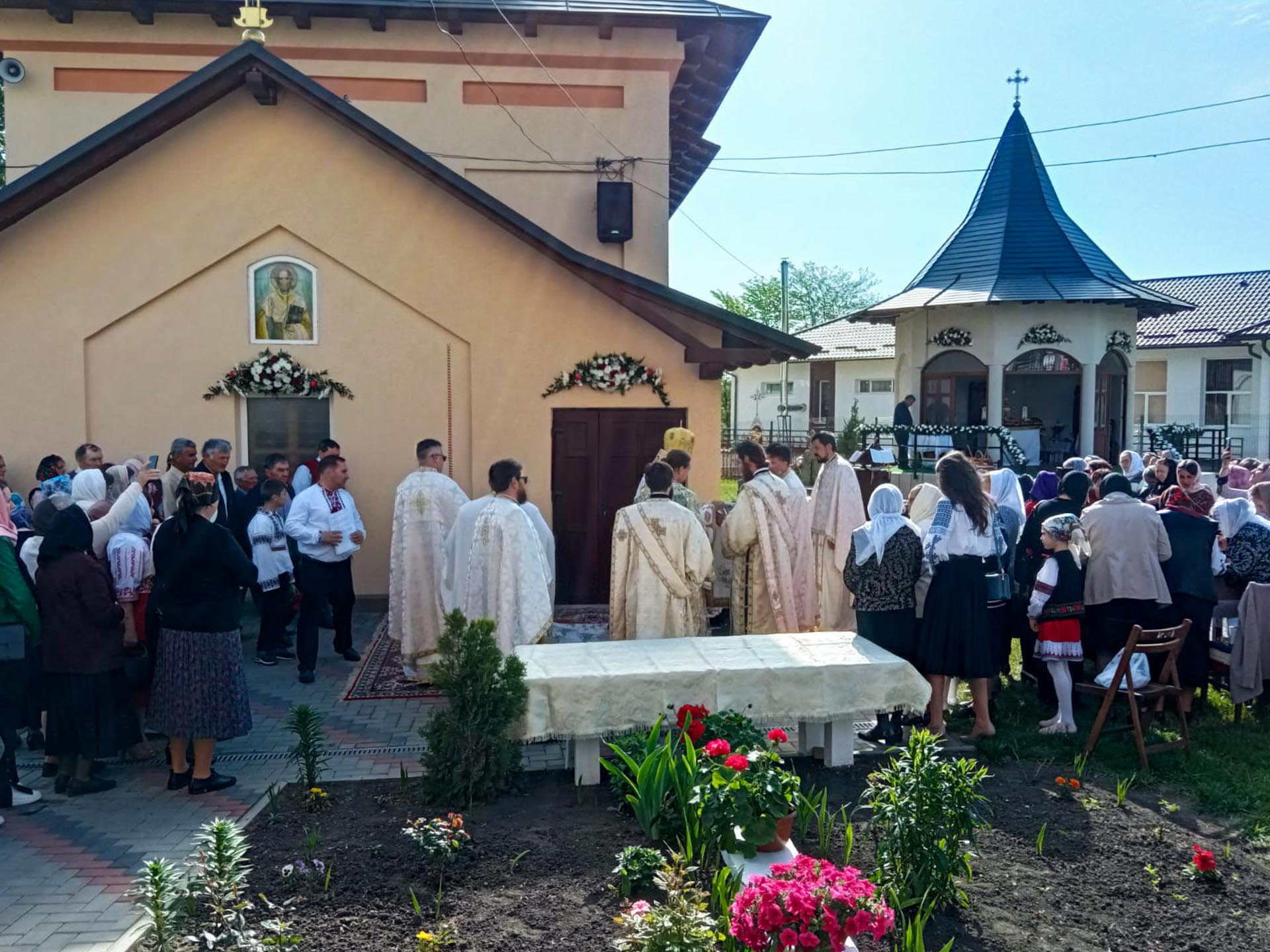 Biserica Parohiei Mileanca a fost resfințită de PS Nichifor Botoșăneanul