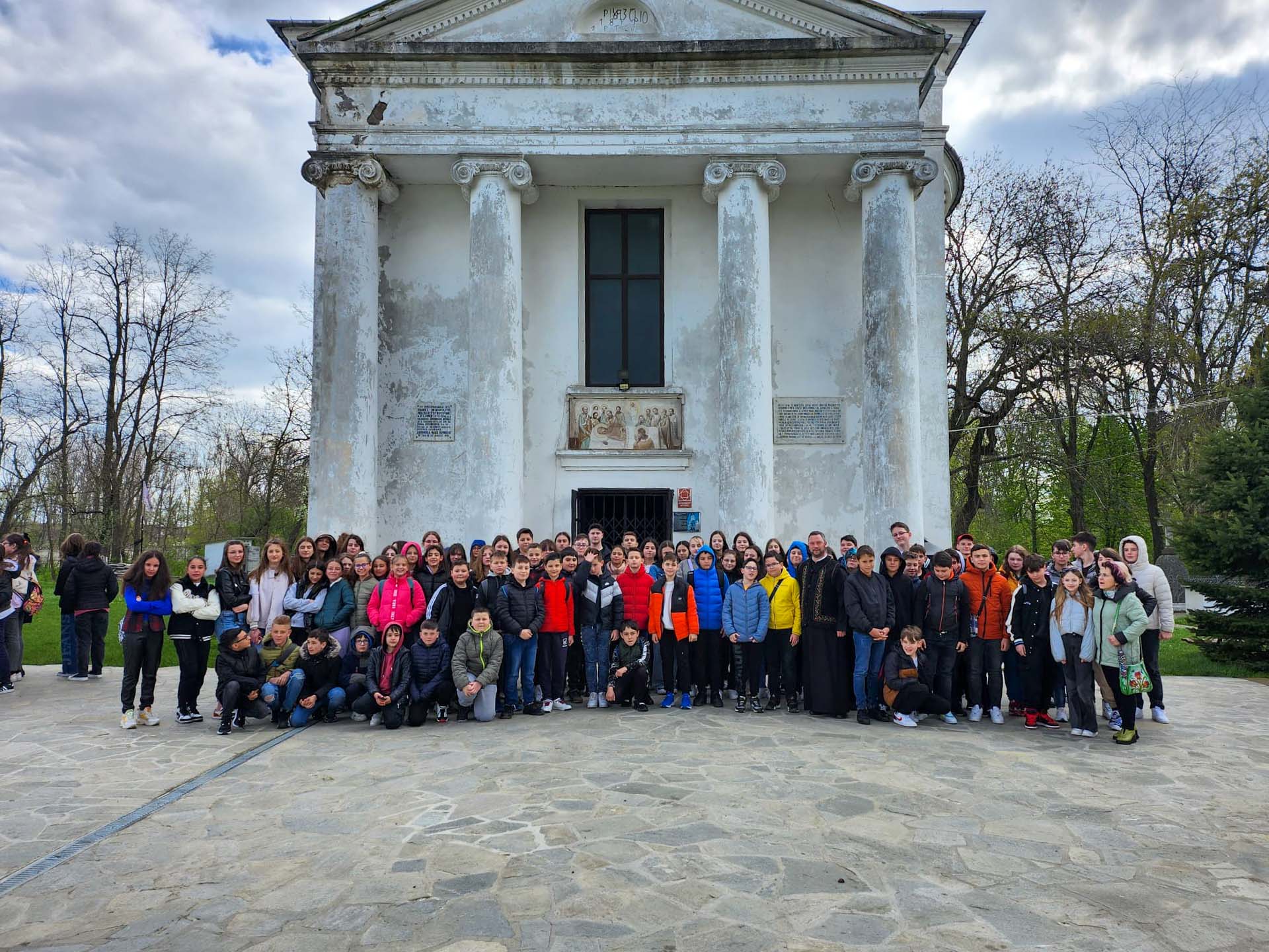 Săptămâna verde: un grup de elevi din Târgu Neamț au învățat despre creația lui Dumnezeu