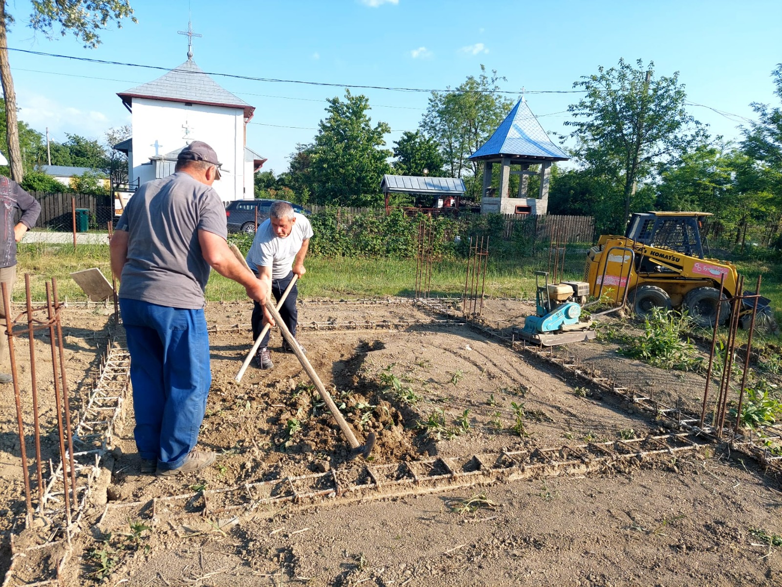 Parohia „Nașterea Maicii Domnului” din Șendreni are nevoie de sprijin pentru a ridica o casă de prăznuire
