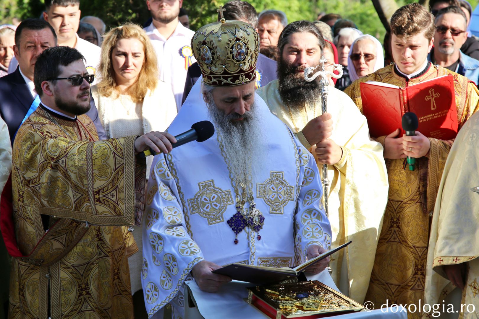 Biserica din Todirel a primit, cu ocazia hramului, veșmântul cel nou al sfințirii