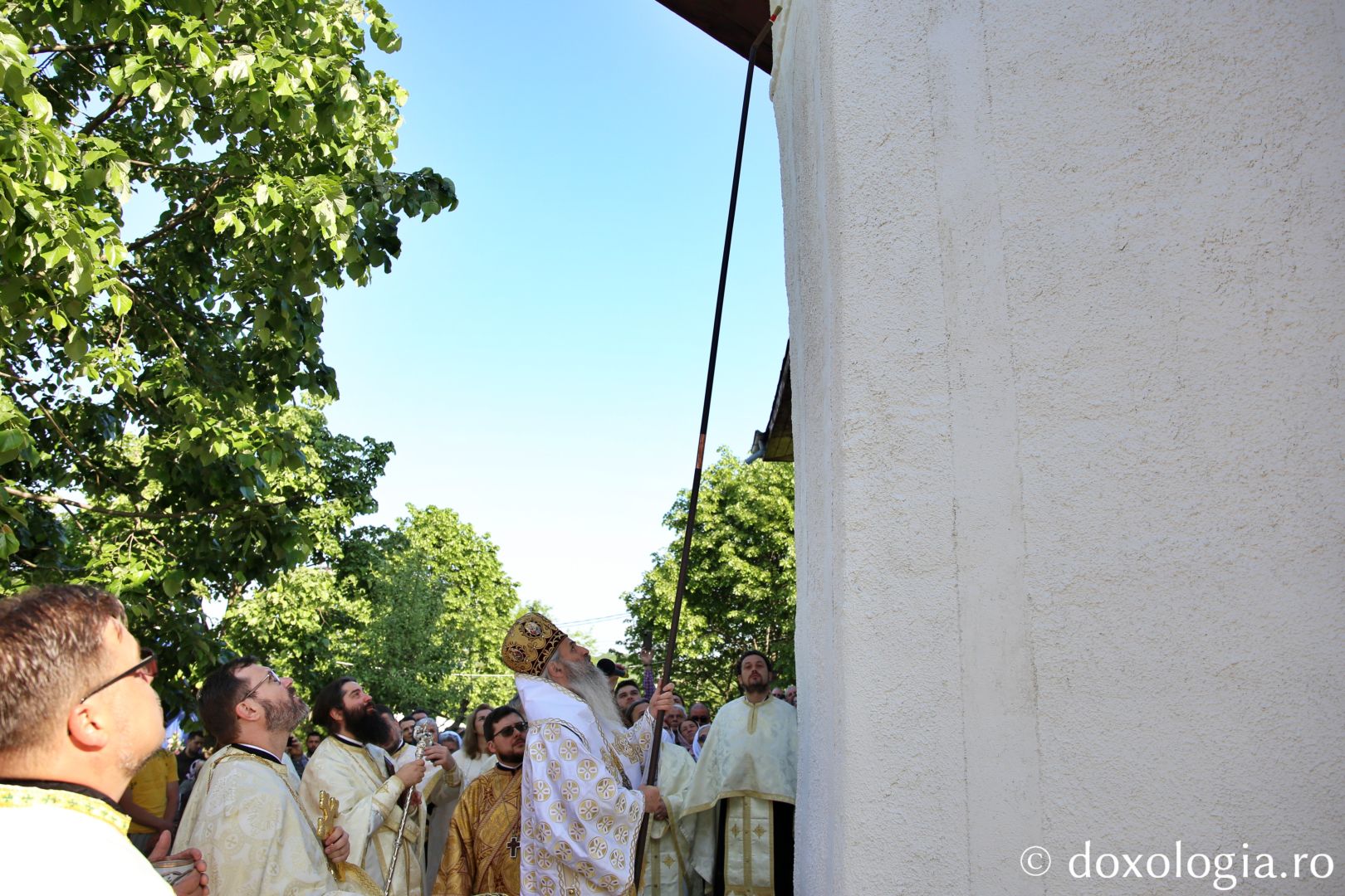 Biserica din Todirel a primit, cu ocazia hramului, veșmântul cel nou al sfințirii