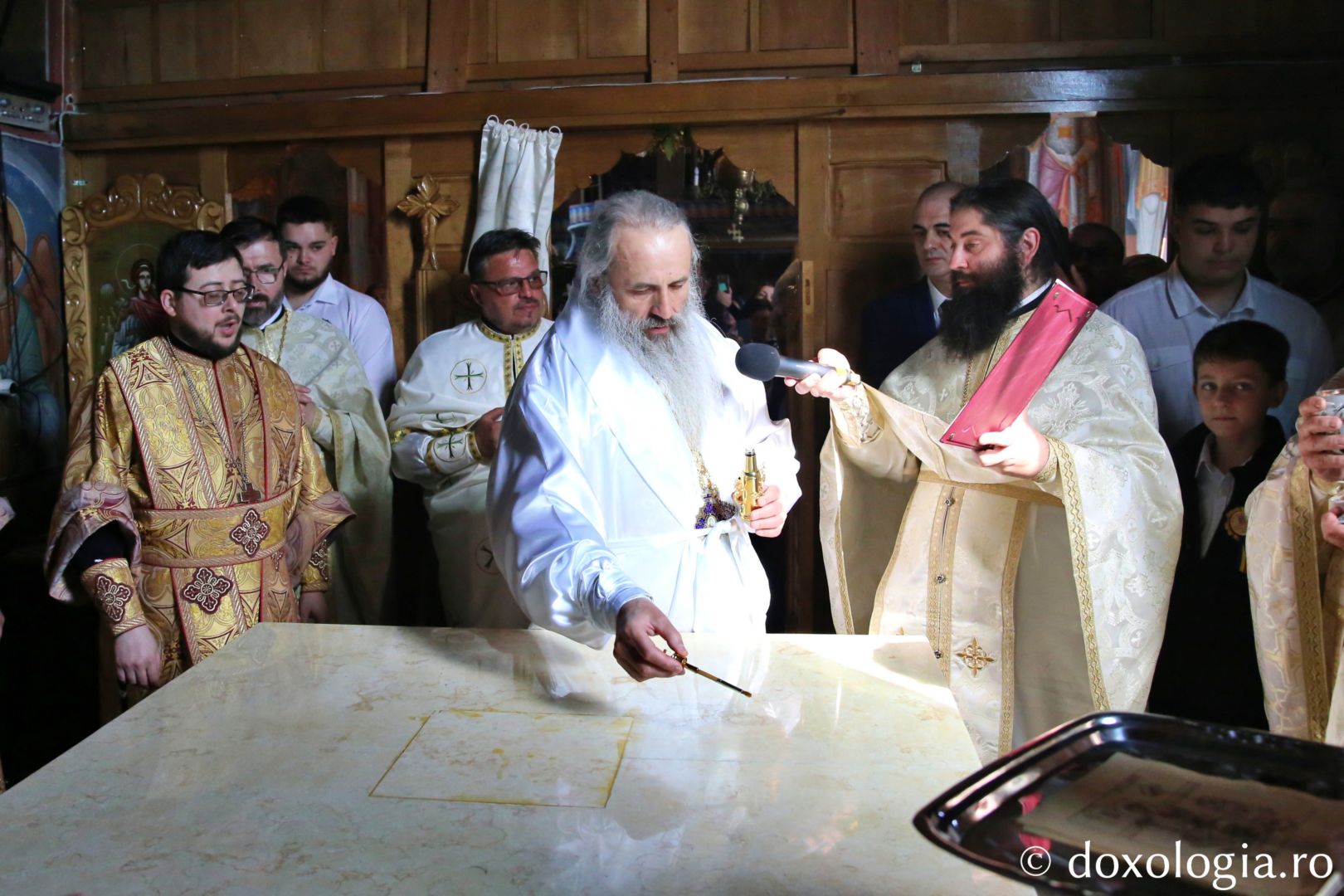 Biserica din Todirel a primit, cu ocazia hramului, veșmântul cel nou al sfințirii