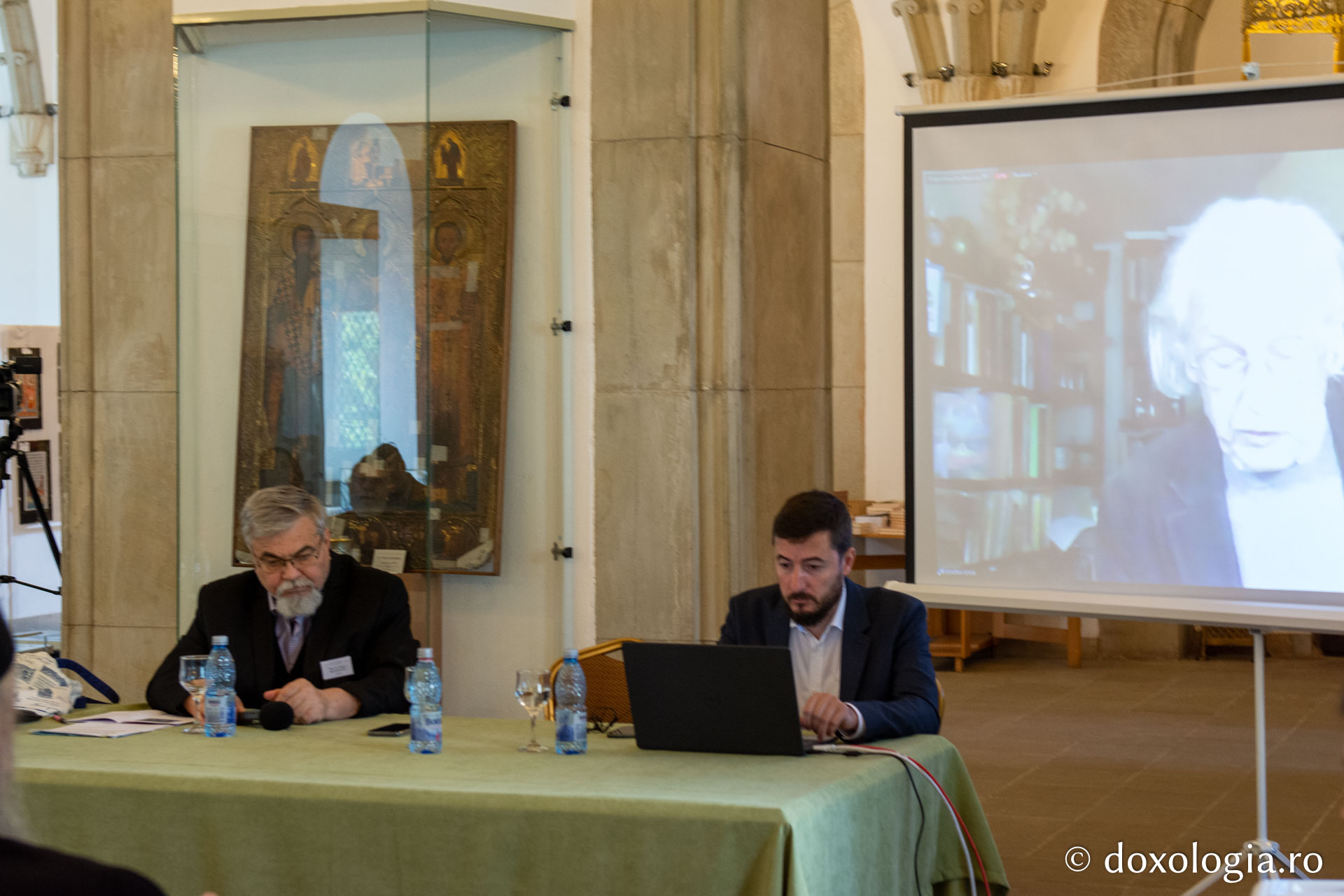 La Iași a început Simpozionul Internațional „Explorări în Tradiția Biblică Românească și Europeană”, ediția a XII-a