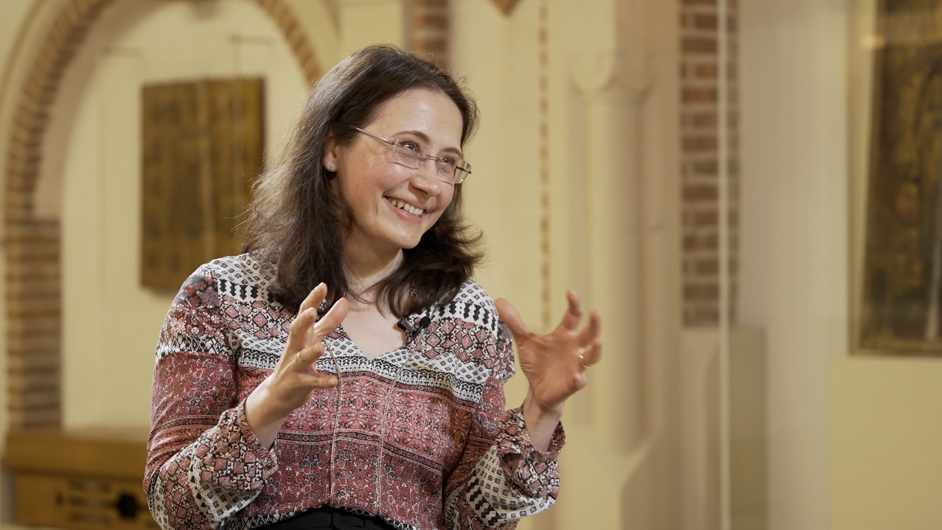 (Video) „Investiți timp, efort și energie în a învăța despre relații” – interviu cu Smaranda Buju