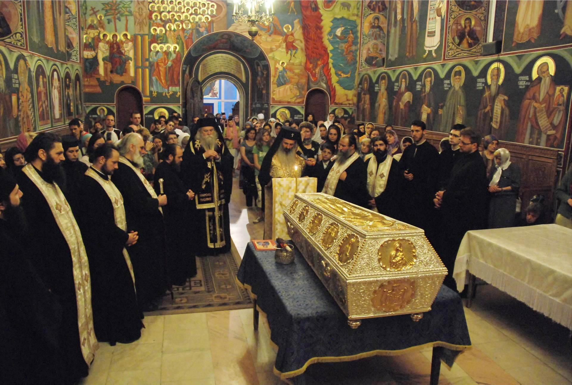 Înaltpreasfințitul Părinte Teofan, de 15 ani Arhiepiscop al Iaşilor şi Mitropolit al Moldovei şi Bucovinei Înaltpreasfințitul Părinte Teofan, de 15 ani Arhiepiscop al Iaşilor şi Mitropolit al Moldovei şi Bucovinei