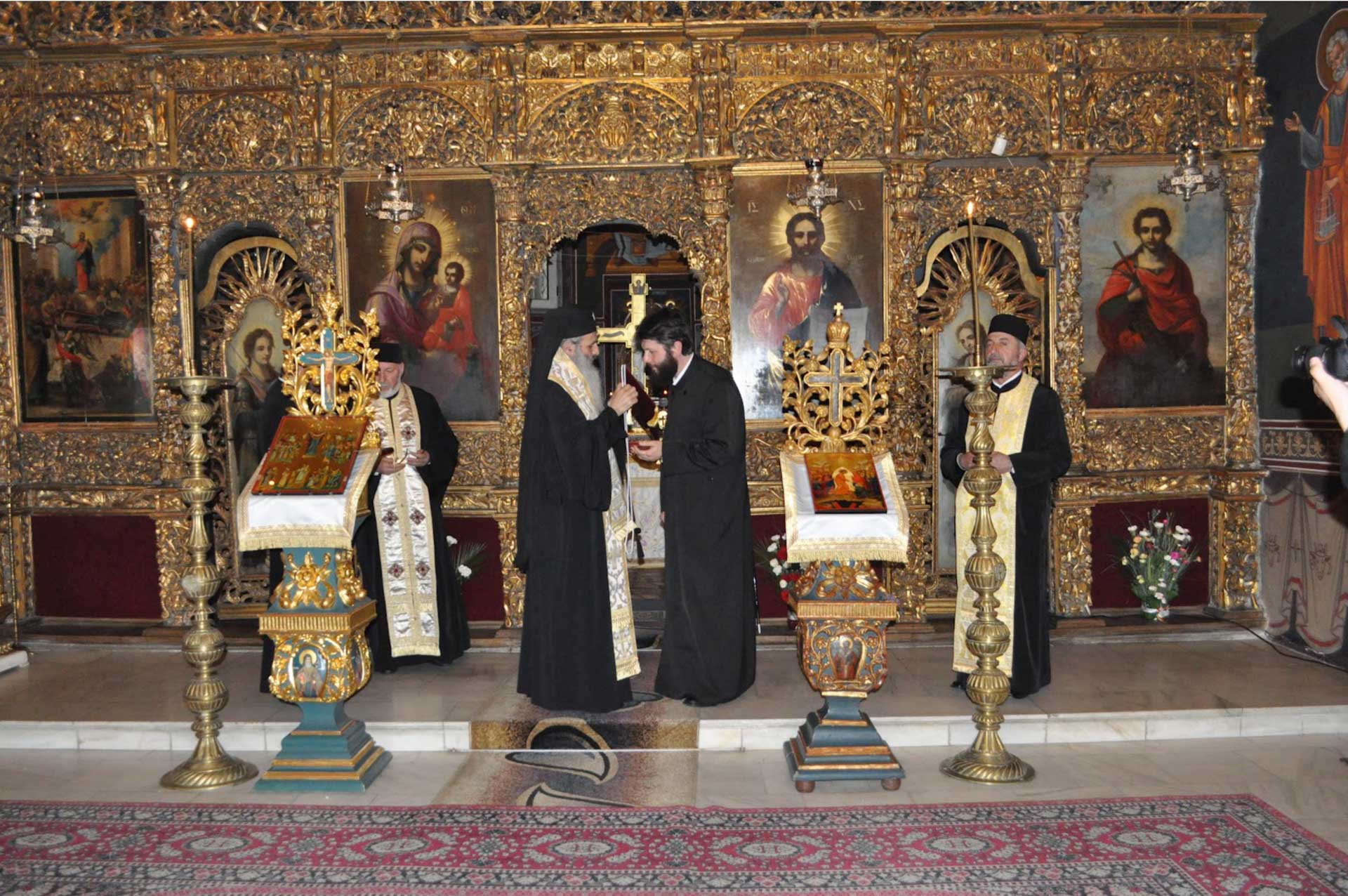 Înaltpreasfințitul Părinte Teofan, de 15 ani Arhiepiscop al Iaşilor şi Mitropolit al Moldovei şi Bucovinei Înaltpreasfințitul Părinte Teofan, de 15 ani Arhiepiscop al Iaşilor şi Mitropolit al Moldovei şi Bucovinei
