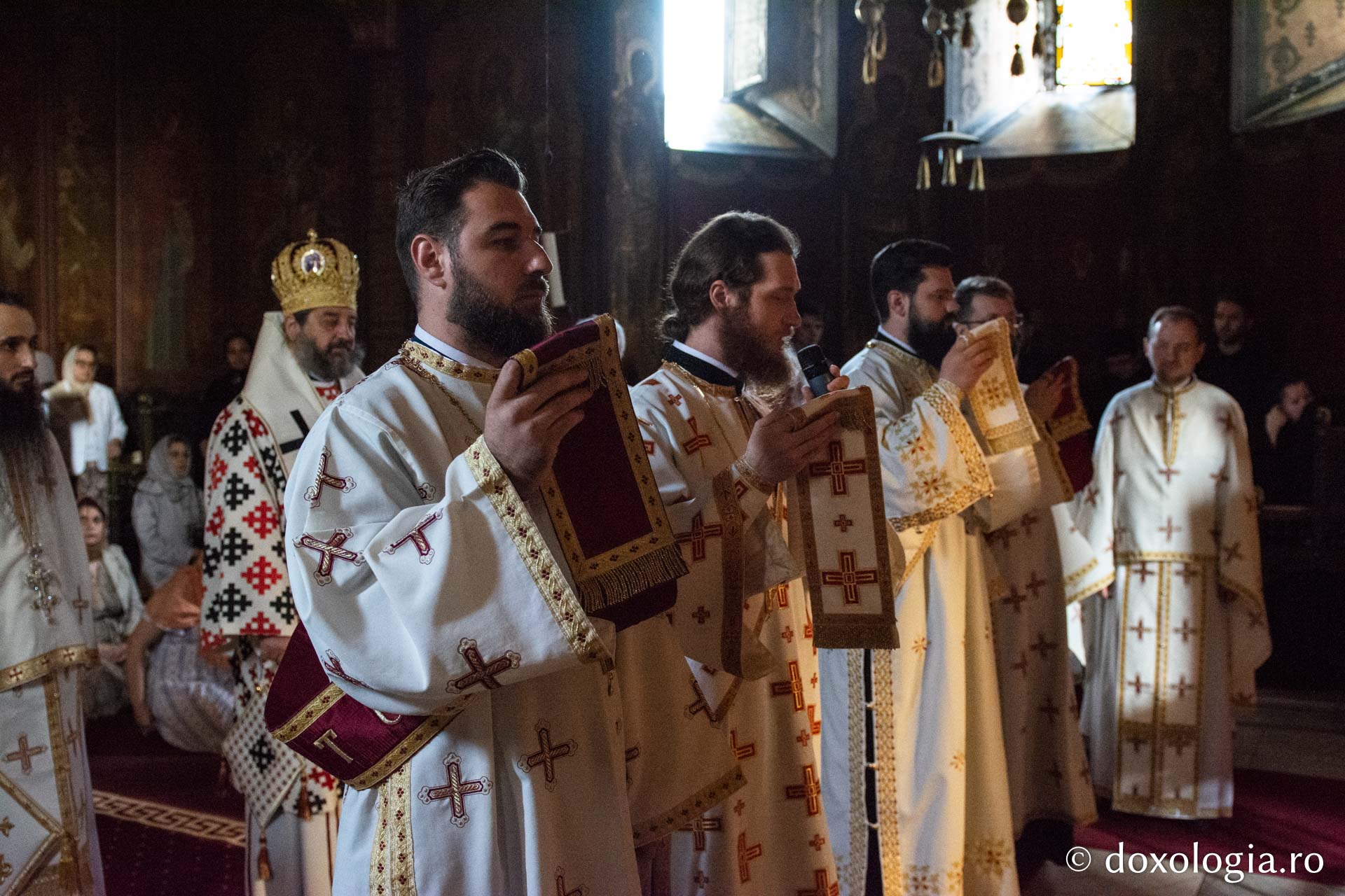Foto: Mihail Vrăjitoru Reprezentanții Facultății de Teologie Ortodoxă din München, în vizită de studiu la Facultatea de Teologie Ortodoxă „Dumitru Stăniloae” din Iași