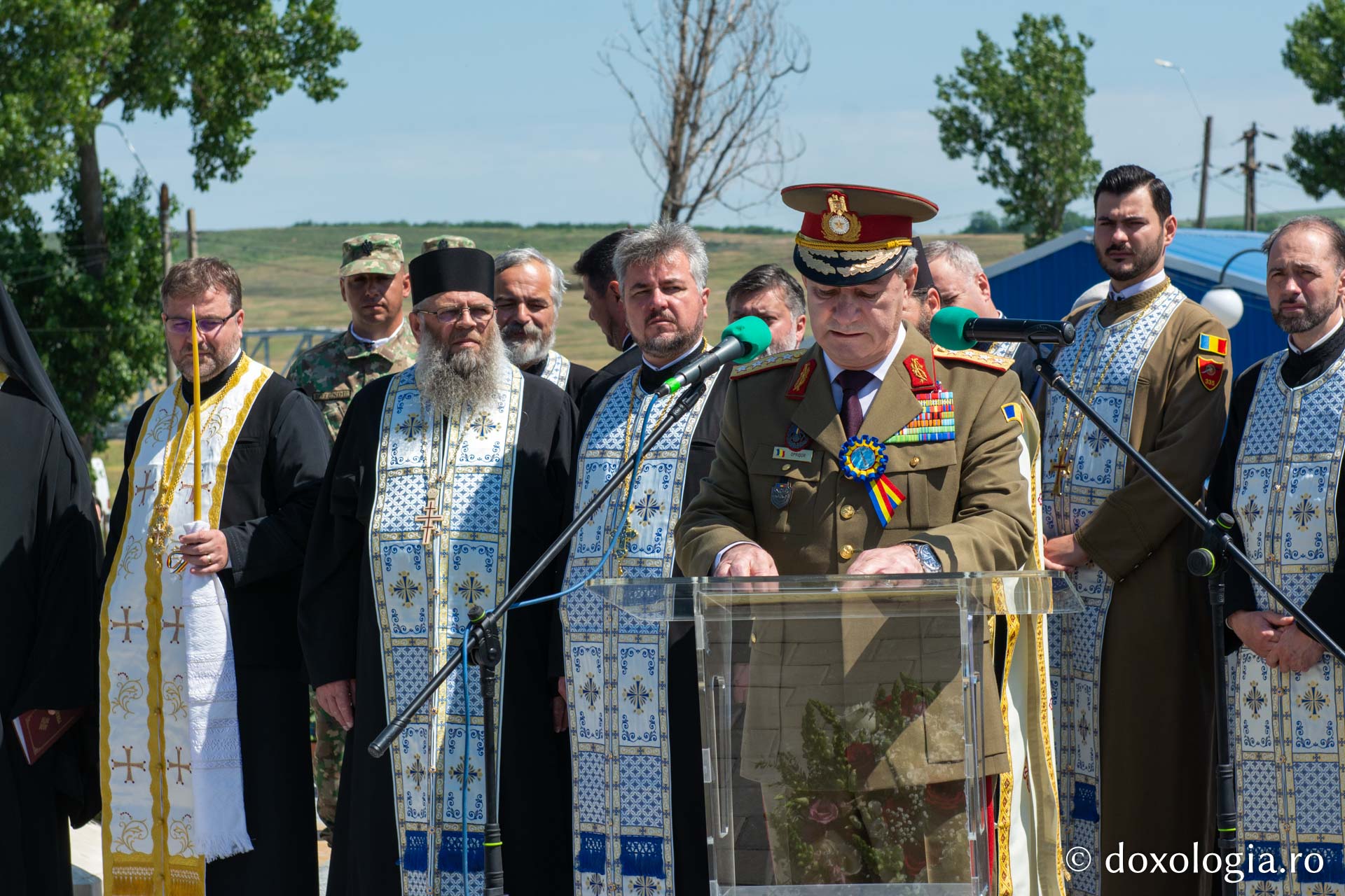 La Hlipiceni a fost sfințit un monument dedicat eroilor neamului