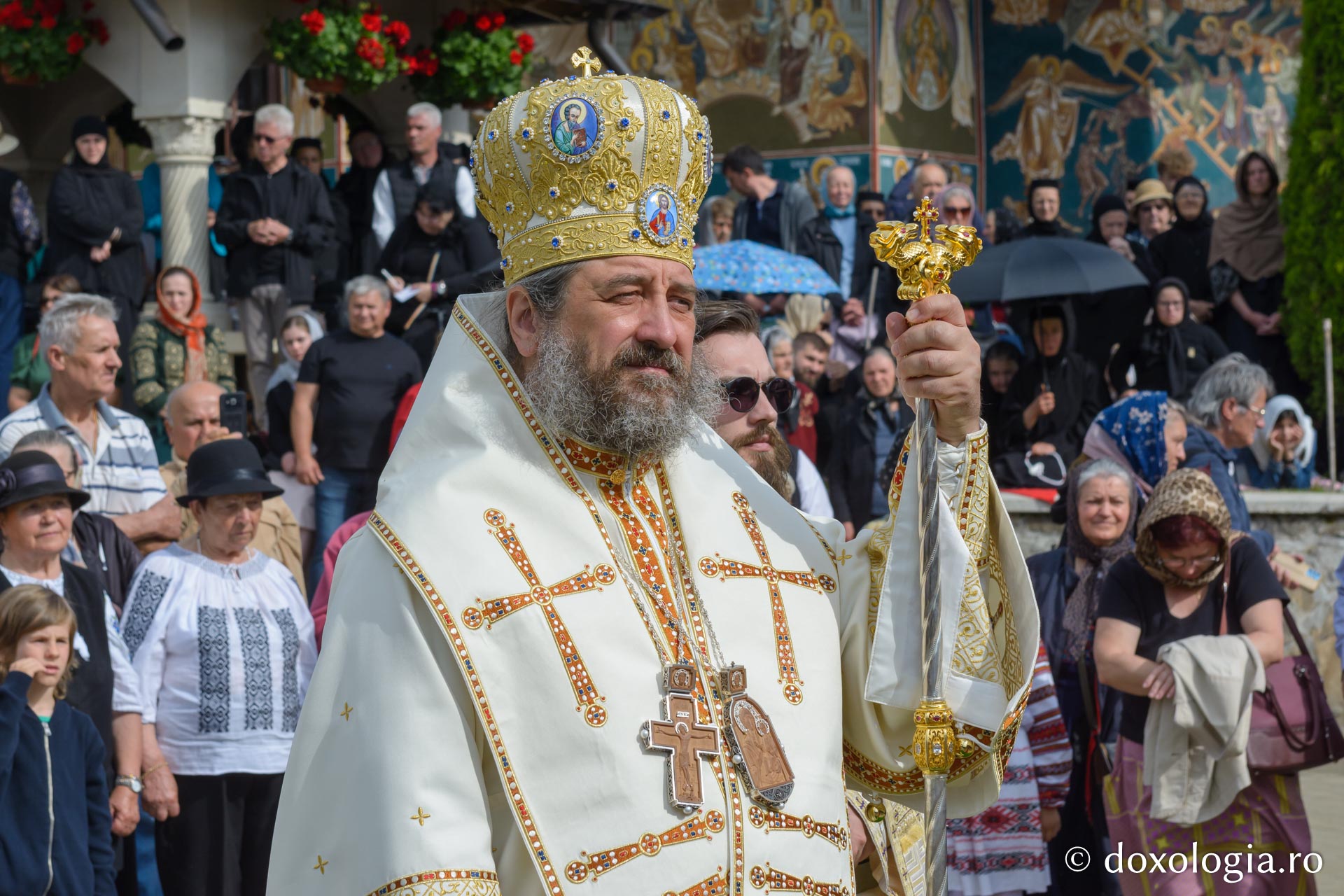 Părintele Justin Pârvu a fost pomenit la zece ani după trecerea la Domnul