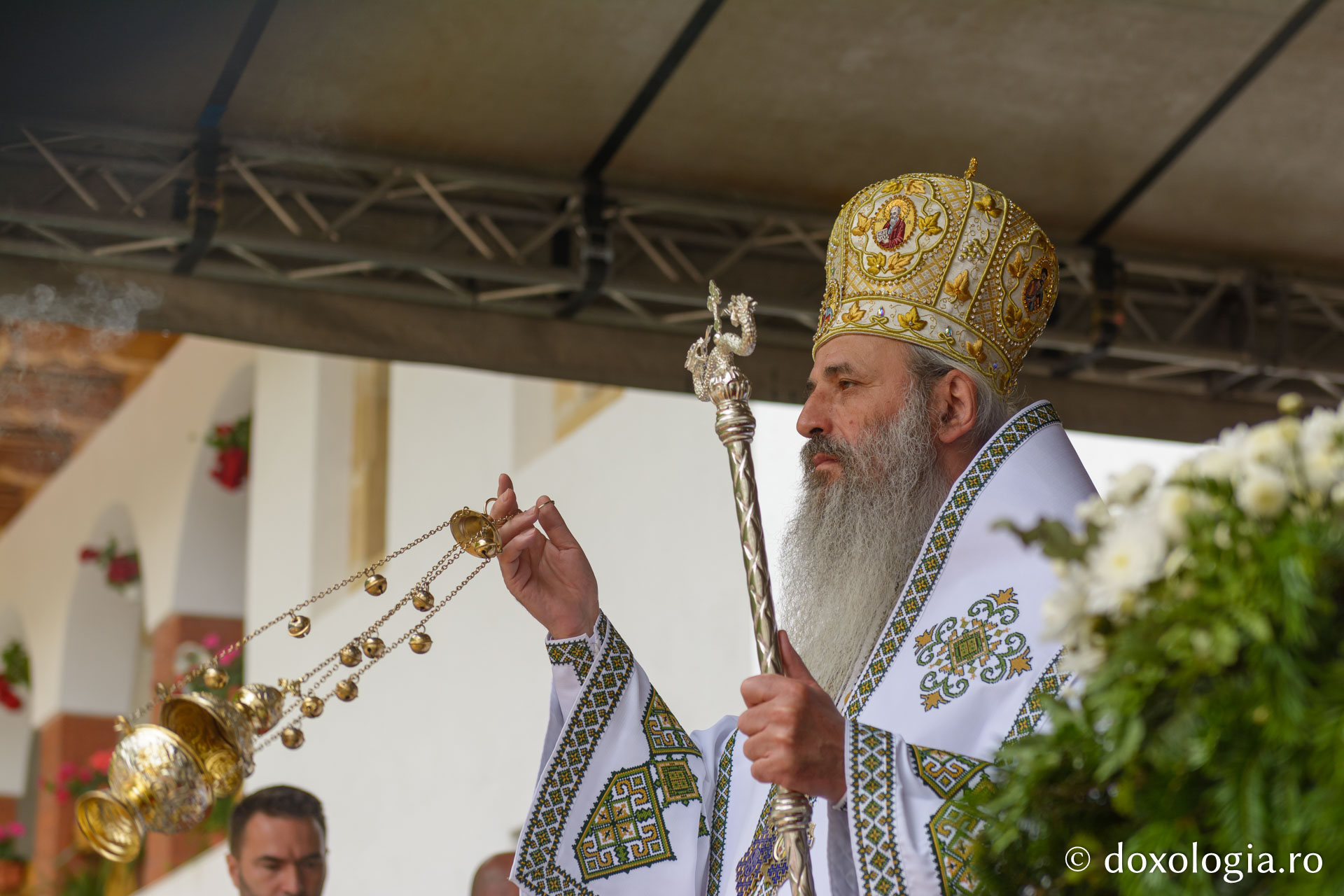 Biserica Mănăstirii Scăricica a primit haina cea nouă a sfințirii