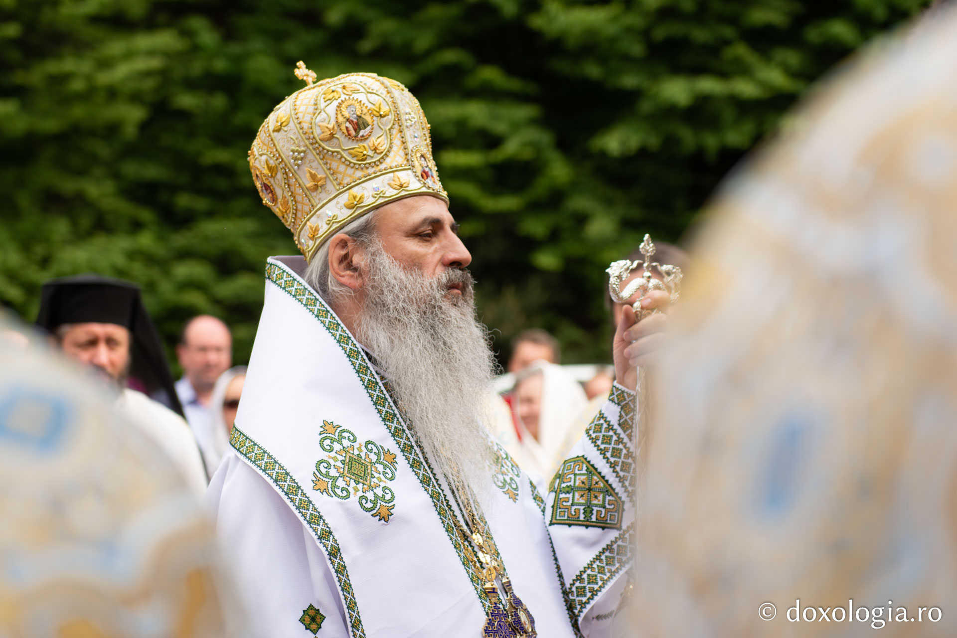 Biserica Mănăstirii Scăricica a primit haina cea nouă a sfințirii