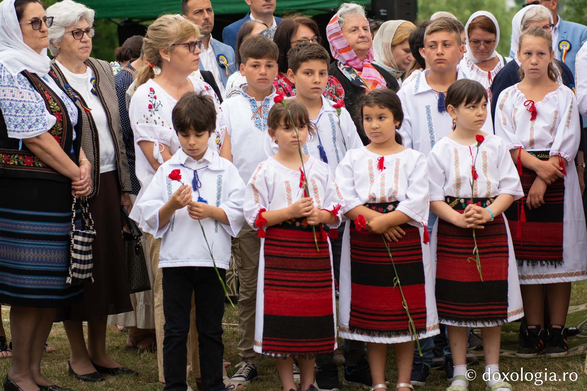 Doi ierarhi au sfințit biserica „Sfântul Ioan Botezătorul” din Bârnova, județul Iași