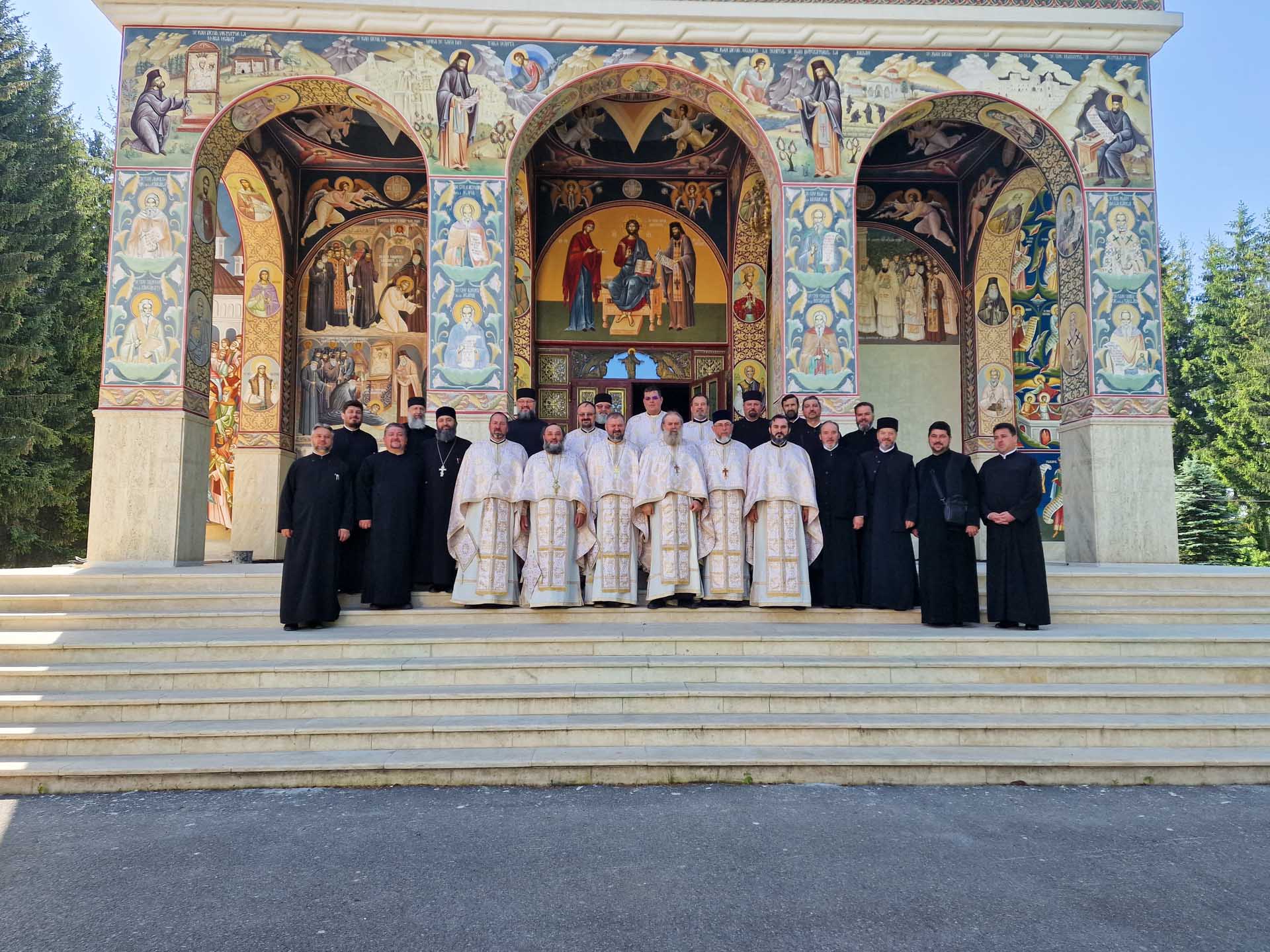 Colocviu pastoral-misionar la Seminarul Teologic „Veniamin Costachi” Colocviu pastoral-misionar la Seminarul Teologic „Veniamin Costachi”