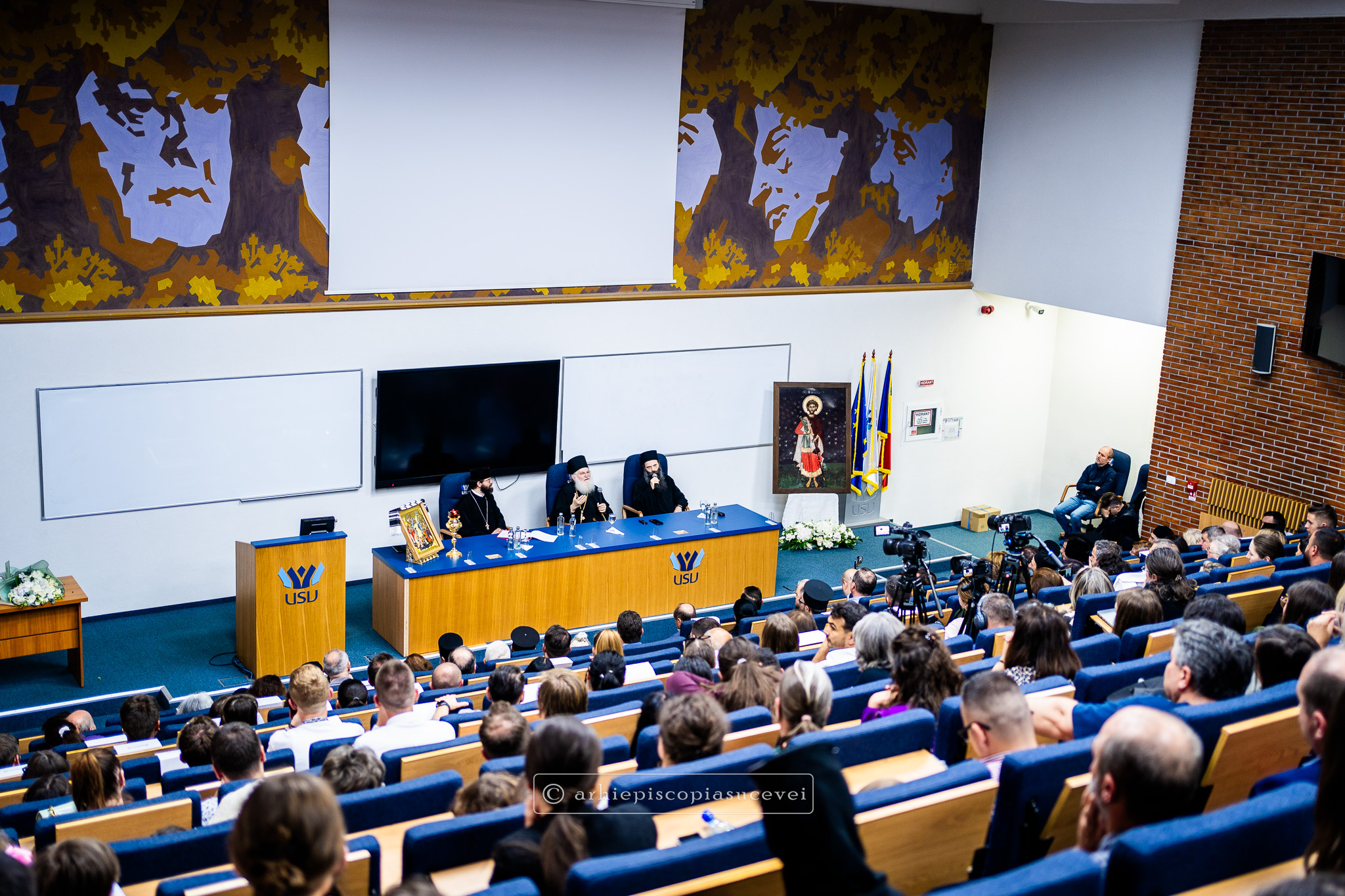 Foto: Irina Ursachi Conferința „Cuvânt din Sfântul Munte” – arhimandritul Efrem Vatopedinul