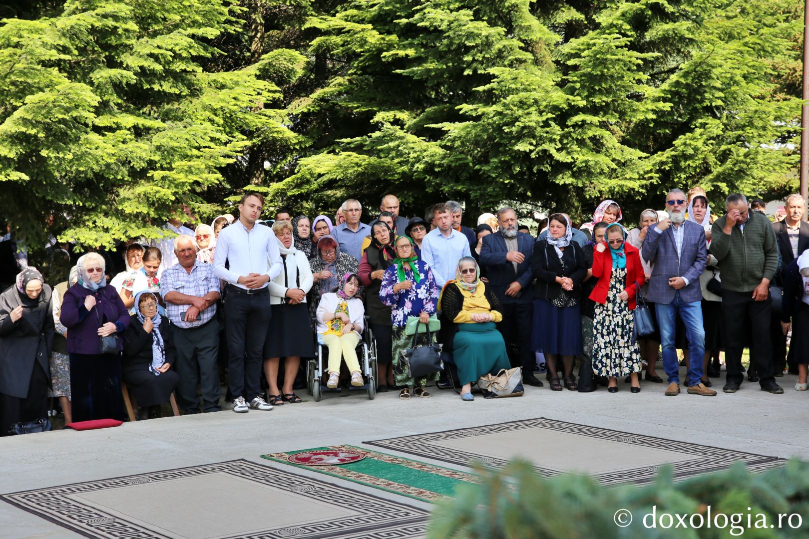 Părintele Mitropolit Teofan la hramul Mănăstirii Guranda: „Să primim Sfânta Treime în inima noastră”