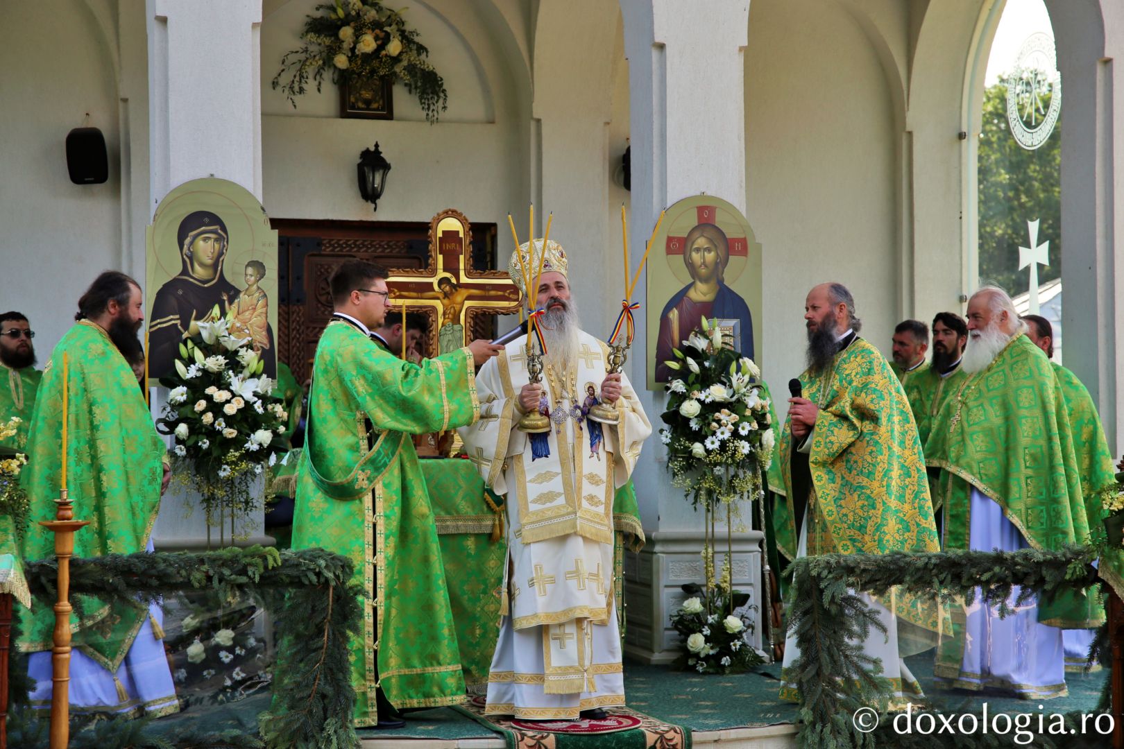Foto: Flavius Popa (Video) Mănăstirea Guranda și-a celebrat hramul: sărbătoarea Preasfintei Treimi