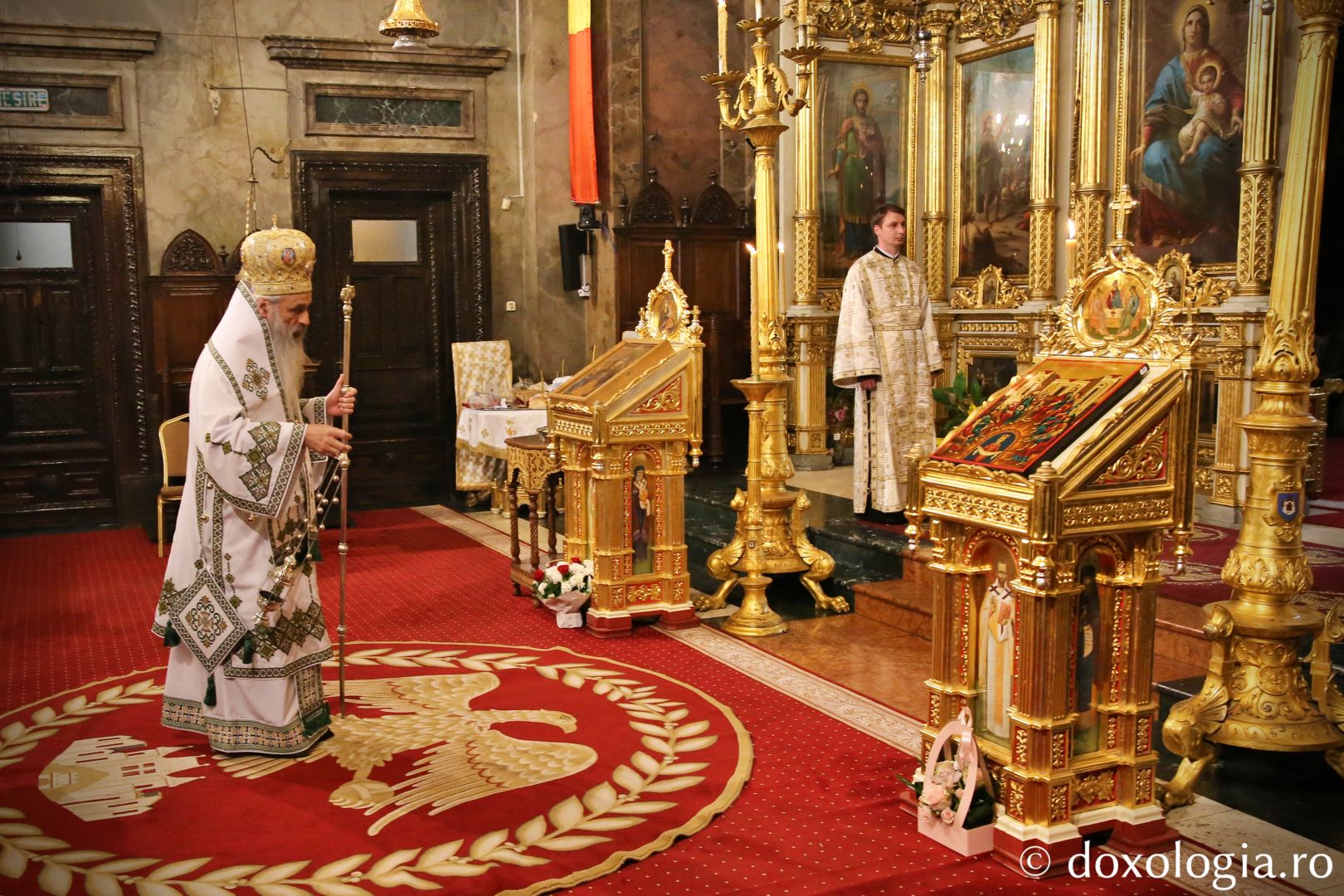 Sărbătoarea Bisericii, Cincizecimea, la Catedrală: „Un om purtător de Duhul Sfânt este un om purtător de pace și de bucurie”