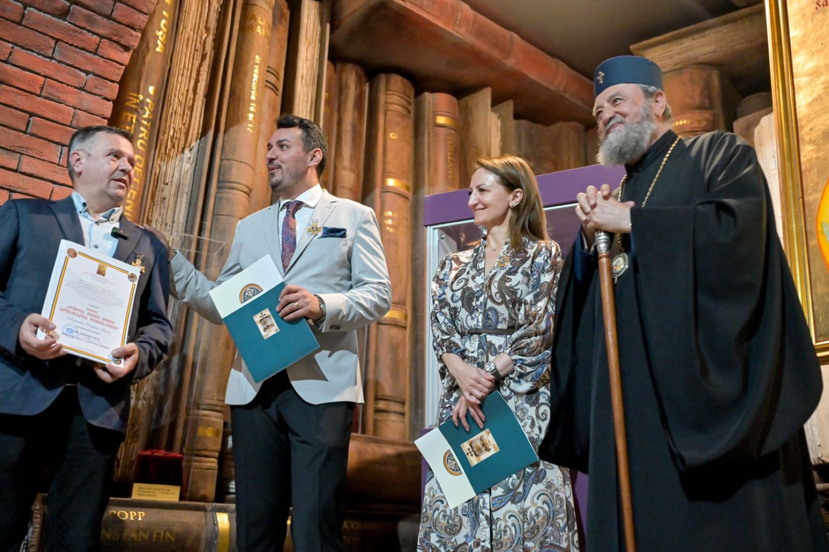 Cartea personală de rugăciuni și alte obiecte ale Sfântului Andrei Șaguna, expuse la Sibiu