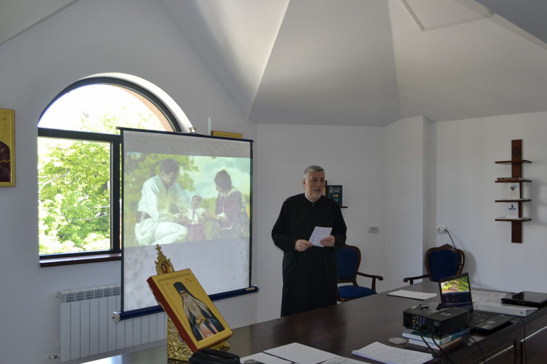 Schimb de experiență catehetică pentru preoții din Protopopiatele Târgu-Neamț și Ceahlău Schimb de experiență catehetică pentru preoții din Protopopiatele Târgu-Neamț și Ceahlău