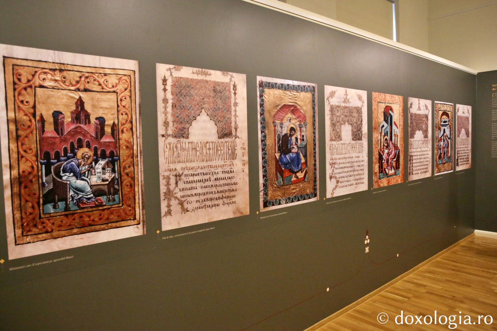 Foto: Flavius Popa Mii de oameni, împreună cu sfinții, în procesiune pe străzile din Piatra Neamț