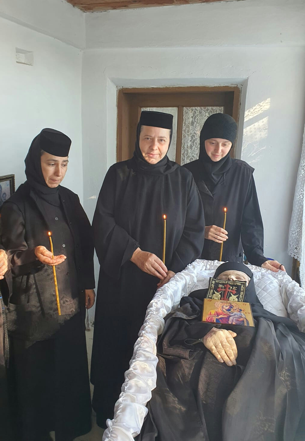 Monahia Maria Nicău, sora Părintelui Proclu, s-a mutat la cele veșnice