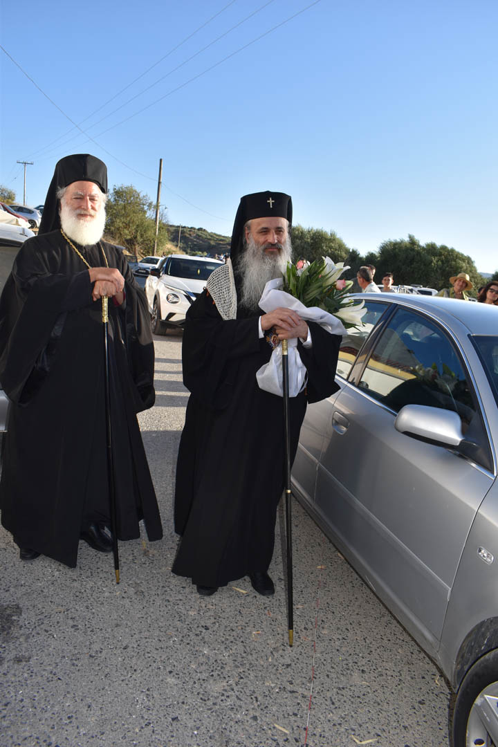 Slujire arhierească în Mitropolia de Arkalohori, Kastelliou și Viannou