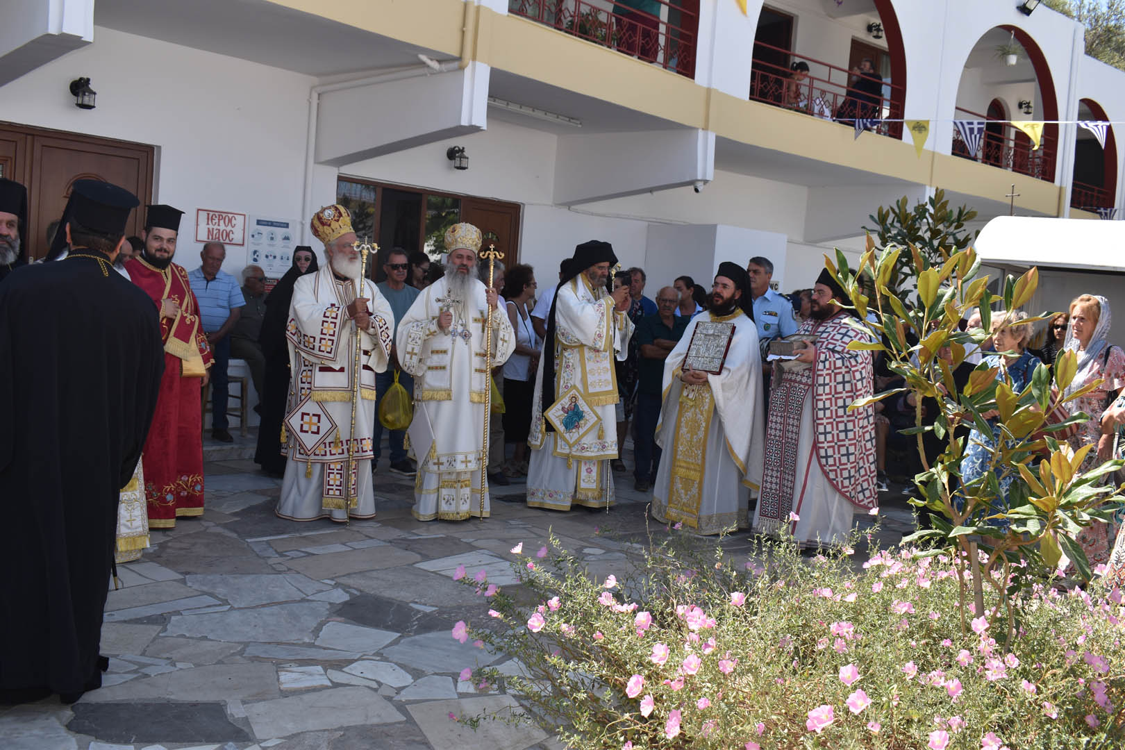 Slujire arhierească în Mitropolia de Arkalohori, Kastelliou și Viannou