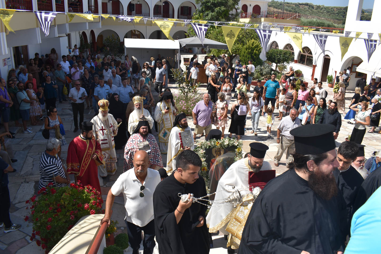 Slujire arhierească în Mitropolia de Arkalohori, Kastelliou și Viannou