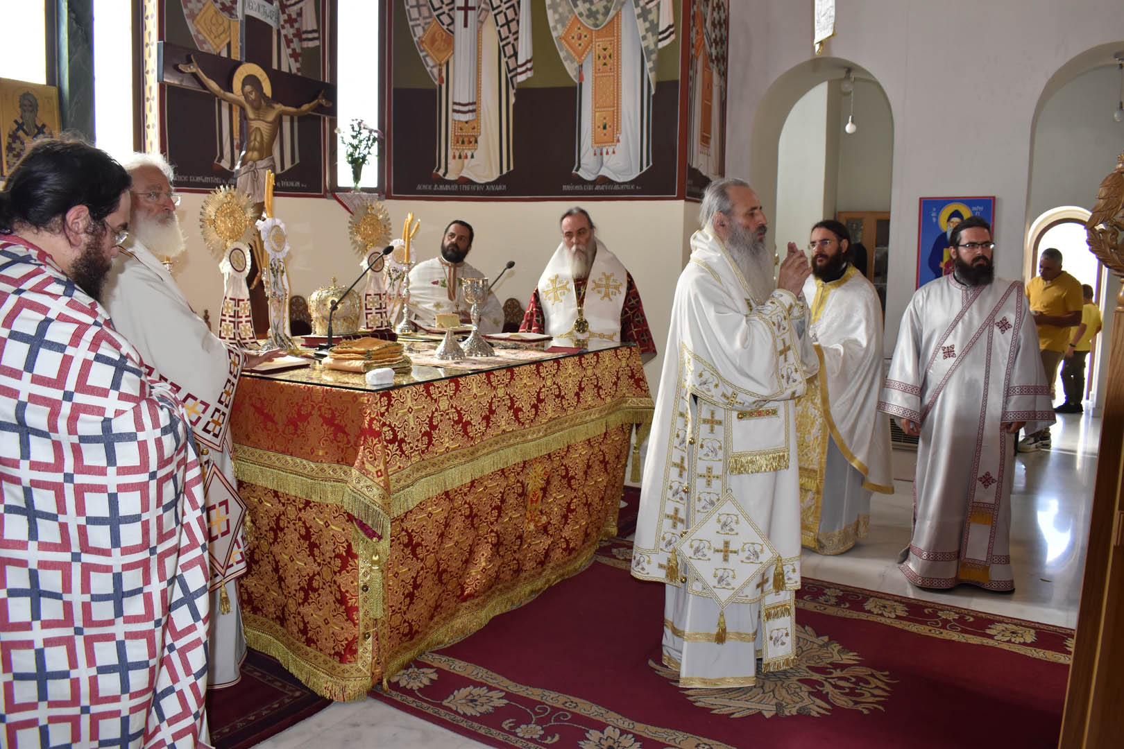 Slujire arhierească în Mitropolia de Arkalohori, Kastelliou și Viannou