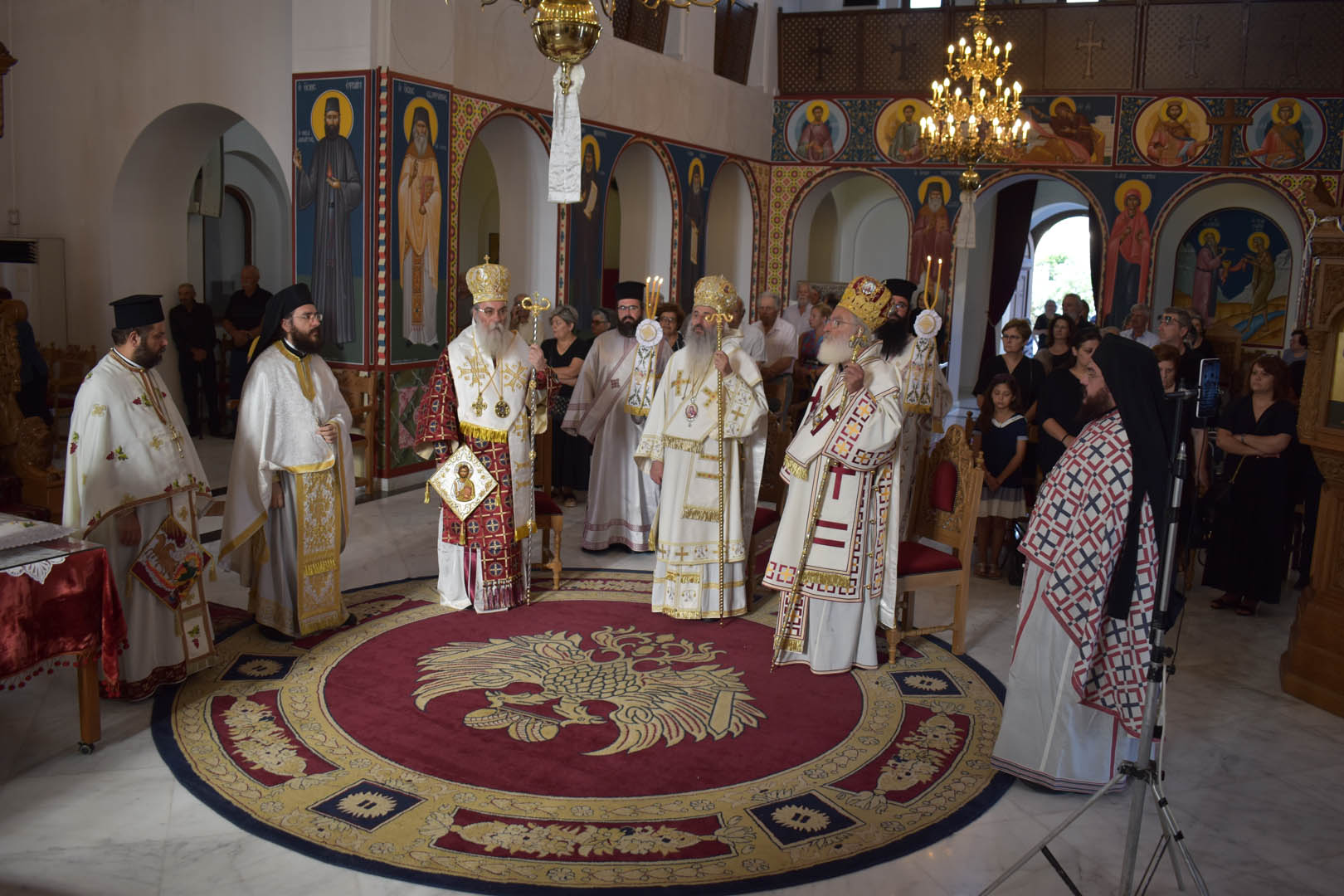 Slujire arhierească în Mitropolia de Arkalohori, Kastelliou și Viannou