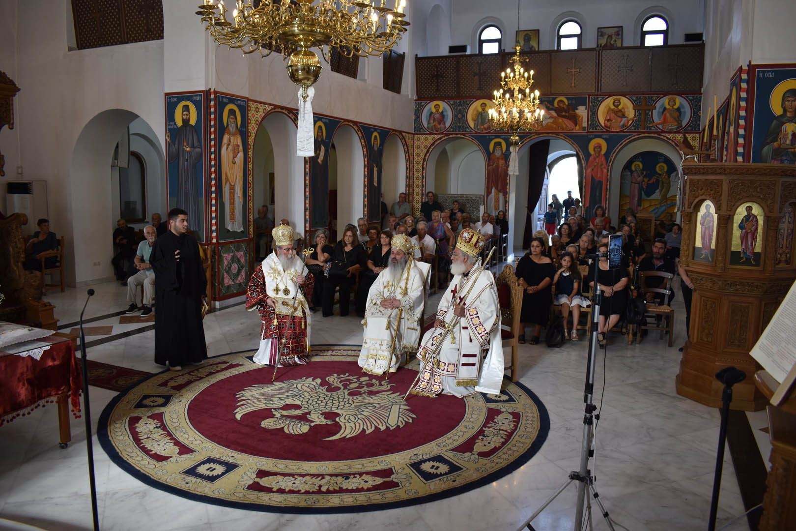 Slujire arhierească în Mitropolia de Arkalohori, Kastelliou și Viannou