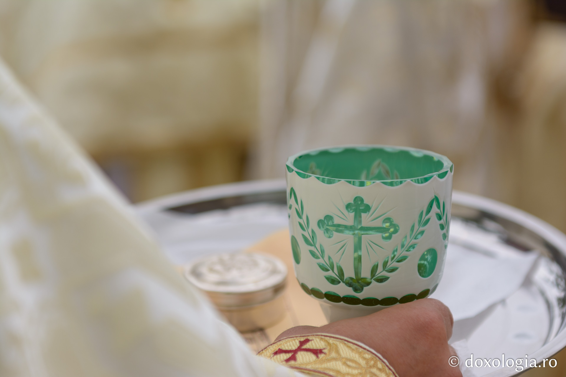 Vas cu Sfântul și Marele Mir