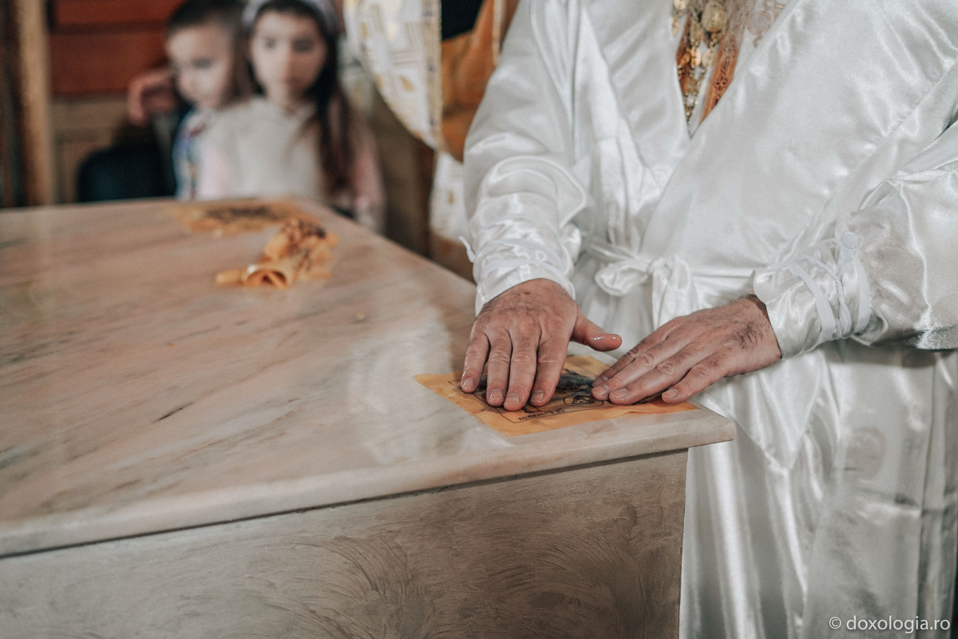 Biserica „Sfânta Cuvioasă Teodora de la Sihla” din Vama a primit veșmântul sfințirii